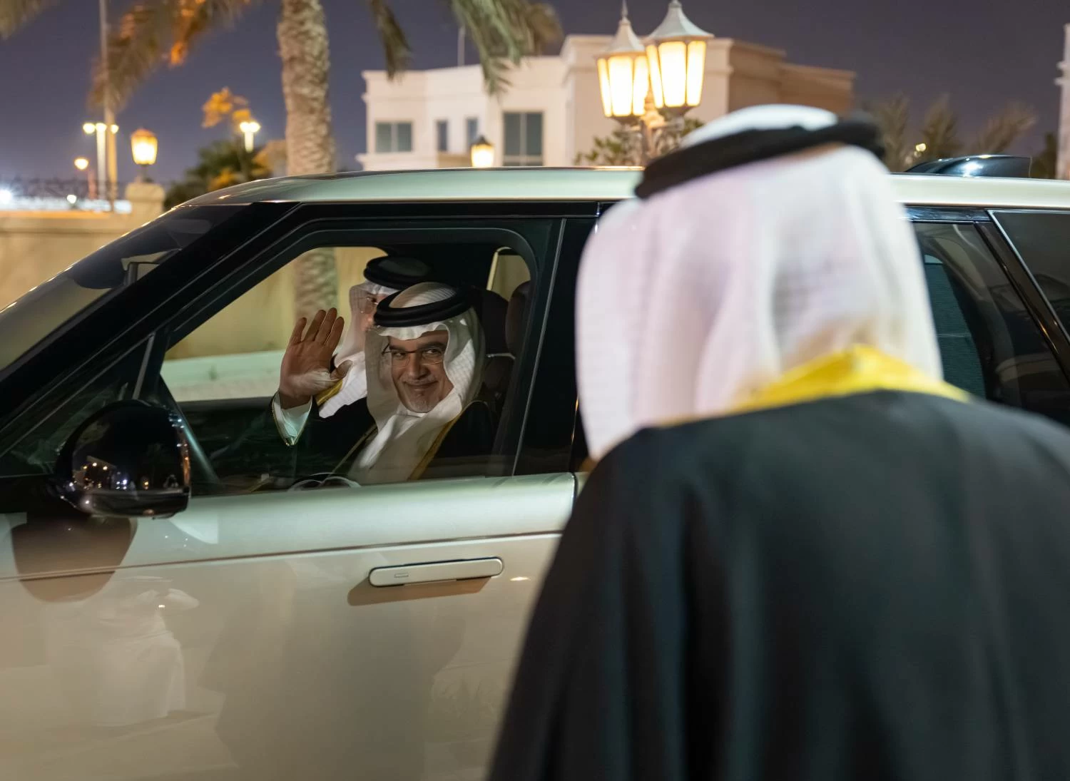 نائب جلالة الملك ولي العهد يزور عدداً من المجالس الرمضانية