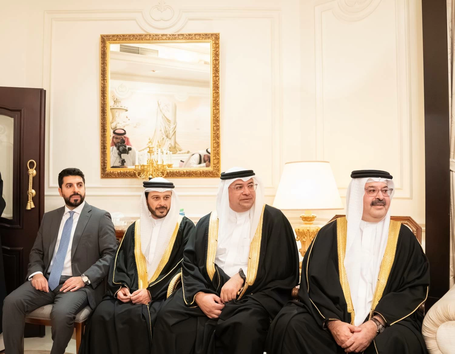 نائب جلالة الملك ولي العهد يزور عدداً من المجالس الرمضانية