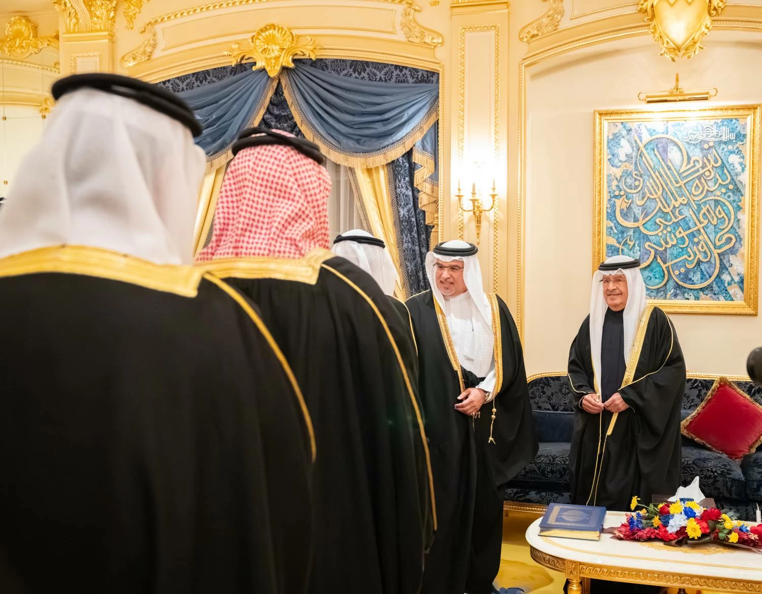 نائب جلالة الملك ولي العهد يزور عدداً من المجالس الرمضانية