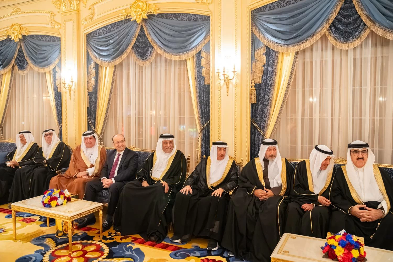 نائب جلالة الملك ولي العهد يزور عدداً من المجالس الرمضانية