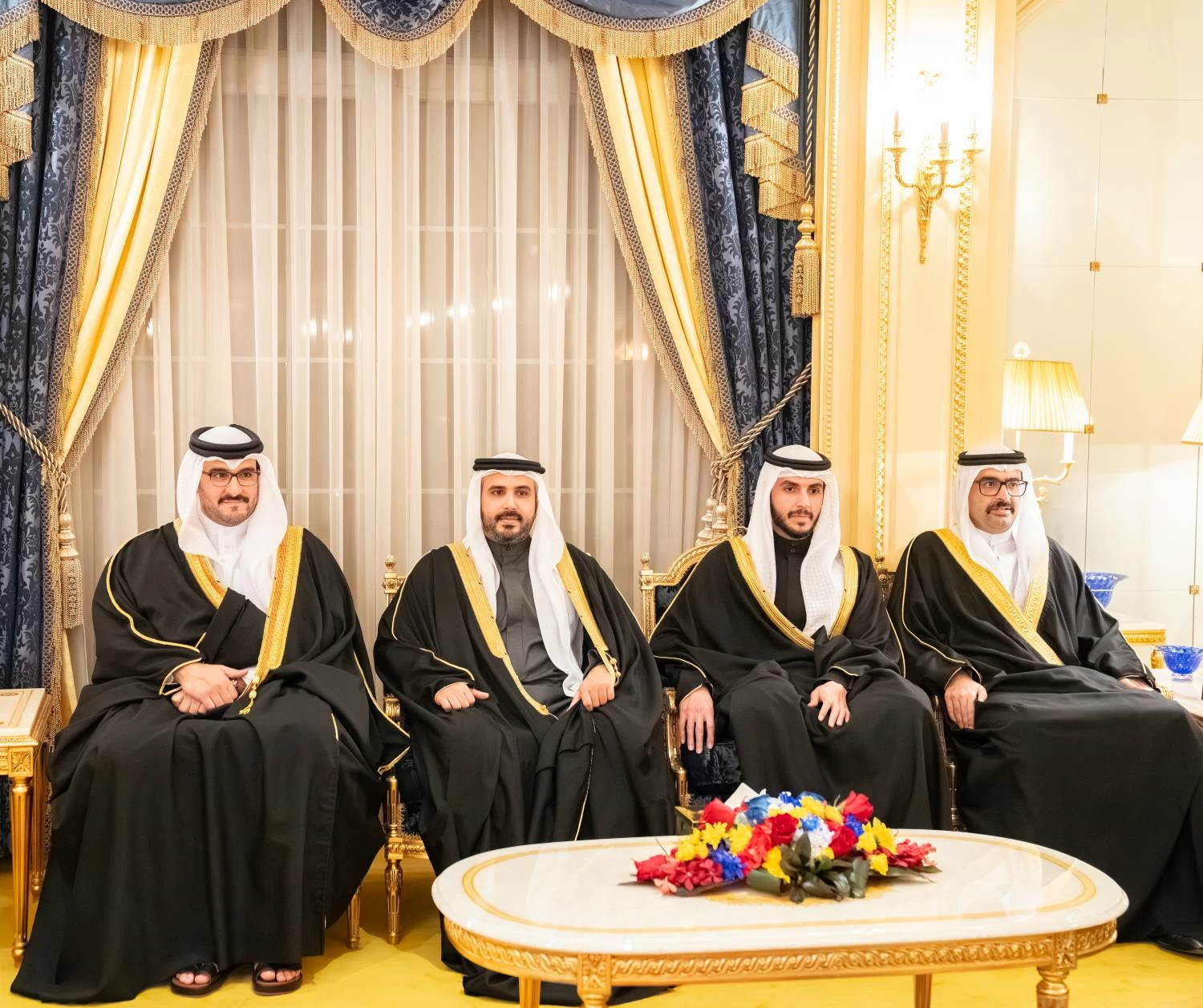 نائب جلالة الملك ولي العهد يزور عدداً من المجالس الرمضانية