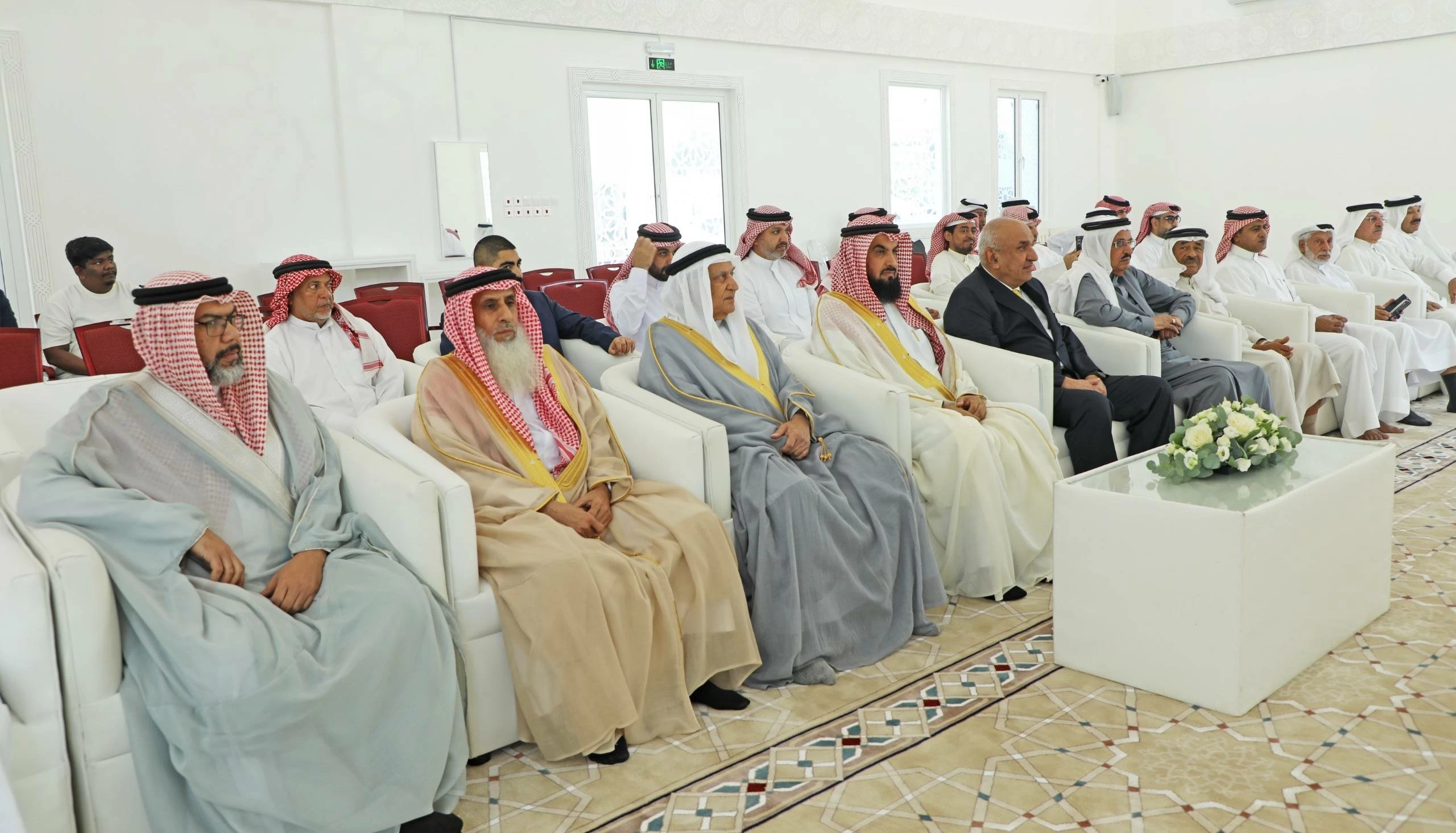 رئيس الأوقاف السنية يفتتح مسجد عبدالله بهزاد في مدينة حمد