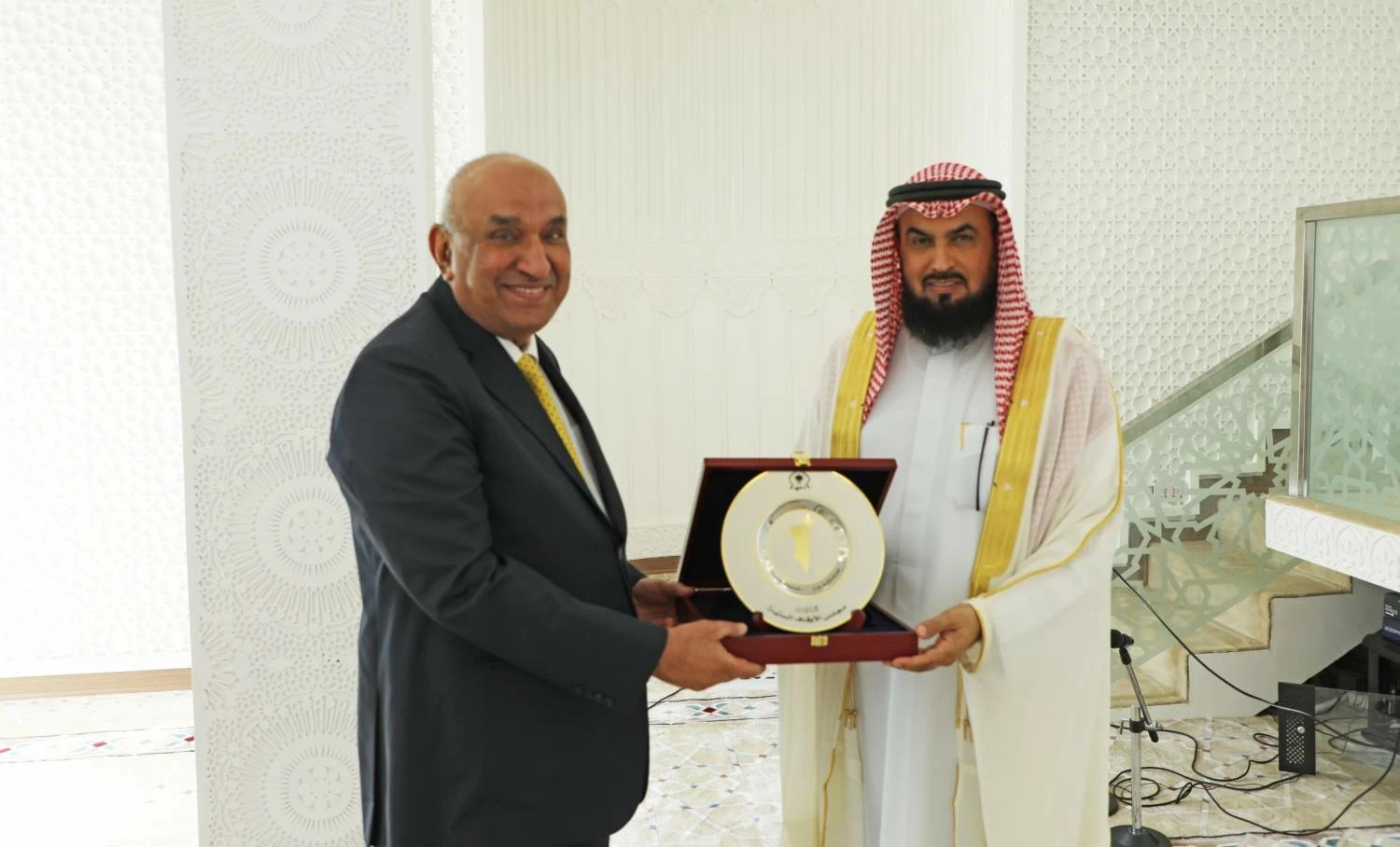 رئيس الأوقاف السنية يفتتح مسجد عبدالله بهزاد في مدينة حمد