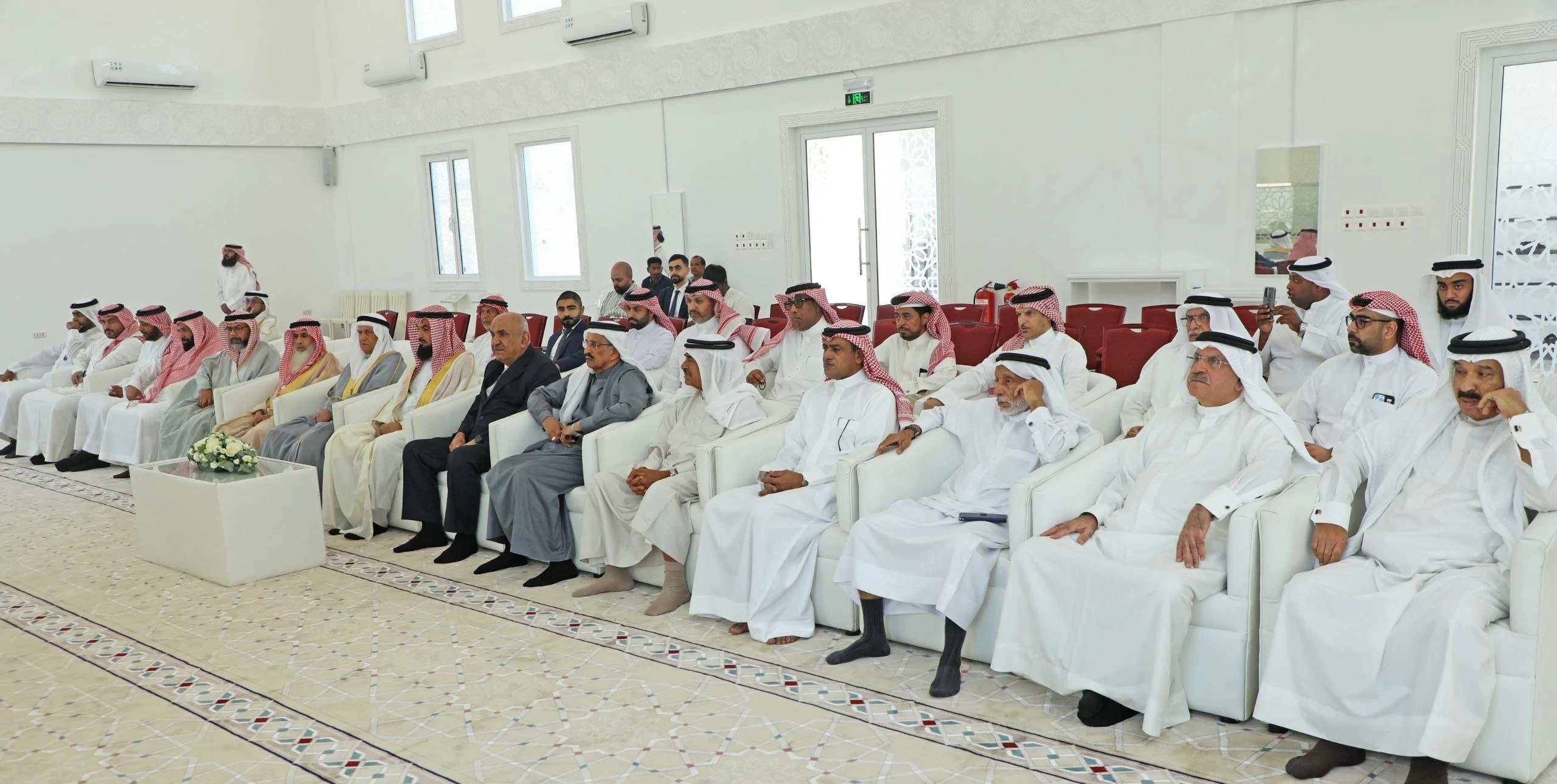 رئيس الأوقاف السنية يفتتح مسجد عبدالله بهزاد في مدينة حمد