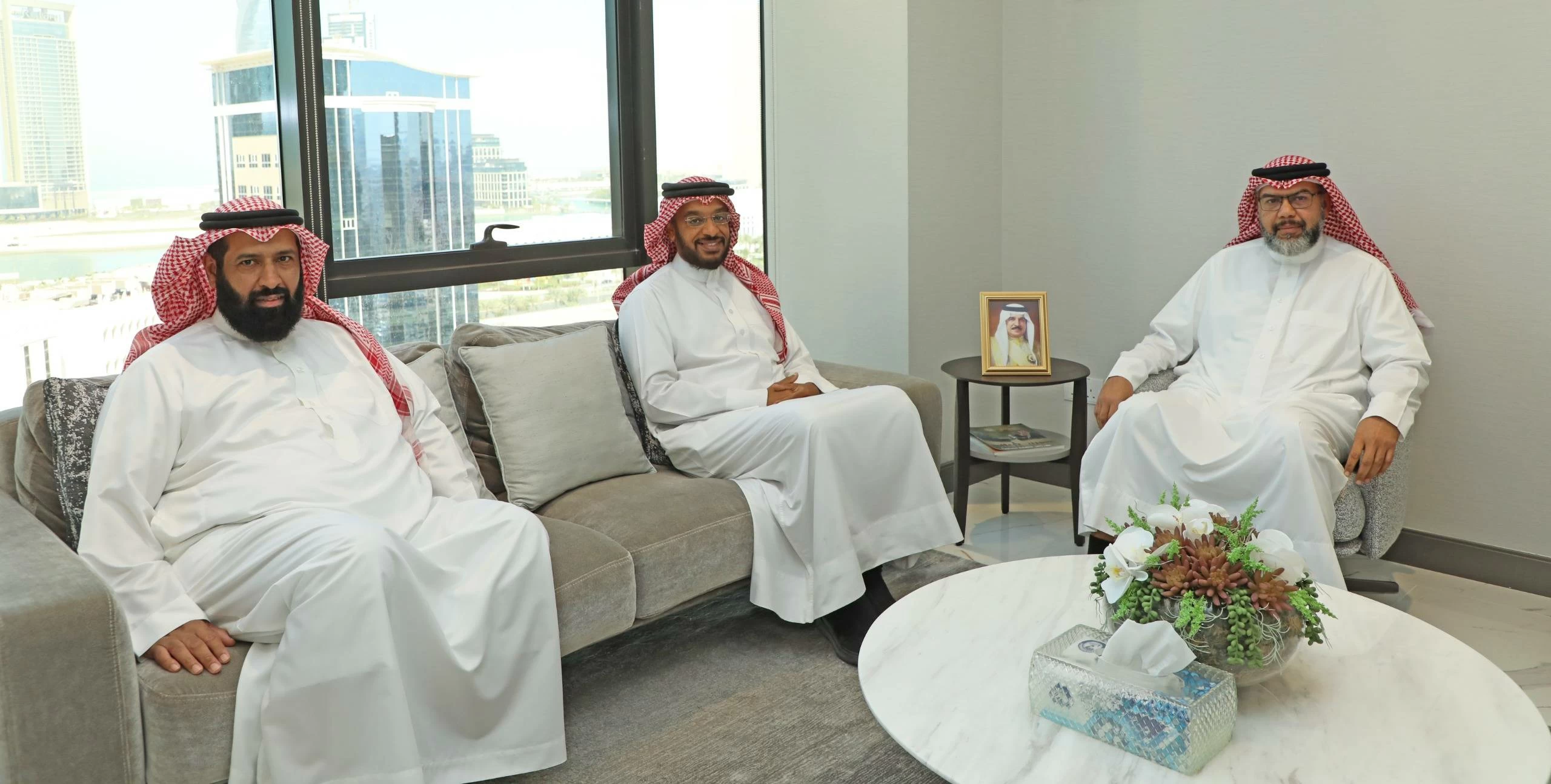 المدير العام للأوقاف السنية يستقبل مديري إدارتي المساجد والاستثمار بمناسبة صدور قرار تعيينهم