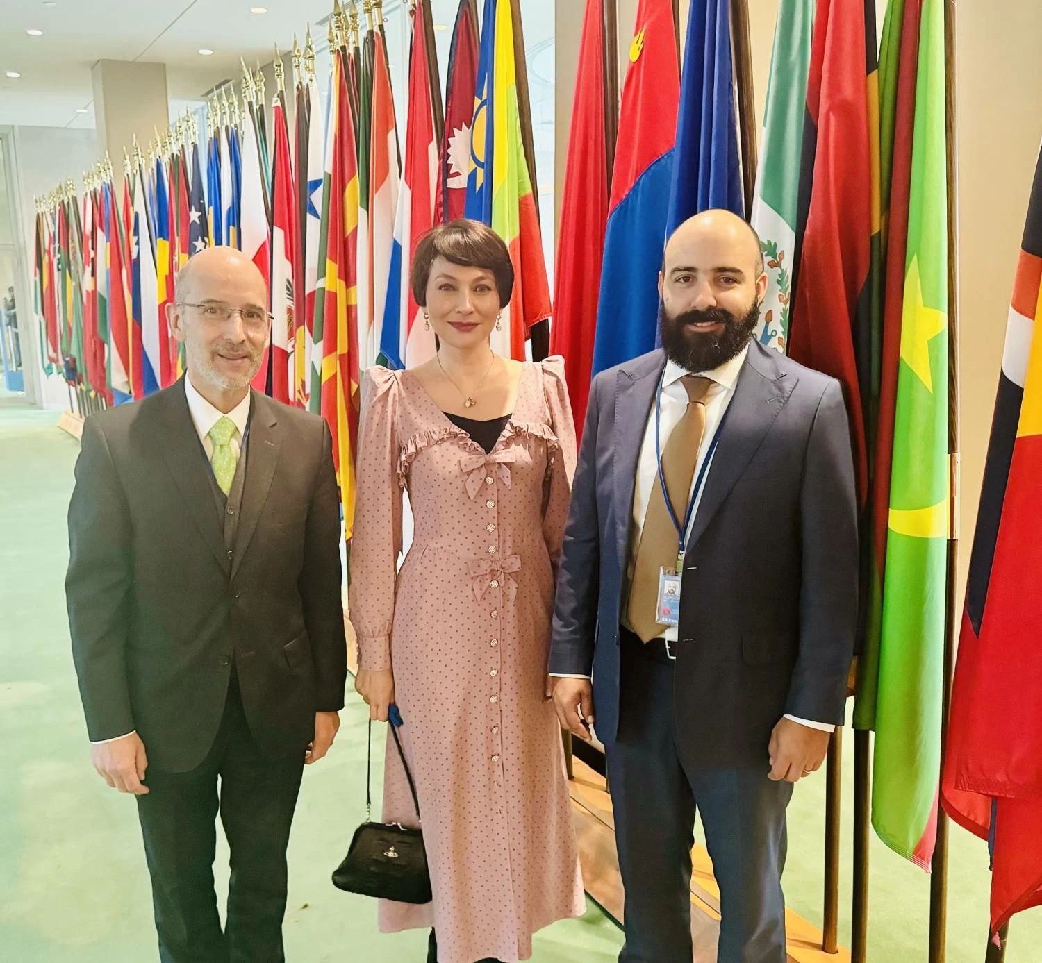 أمين عام "البحرين لتسوية المنازعات الدولية" تعقد اجتماعات مع ممثلي سويسرا والمكسيك