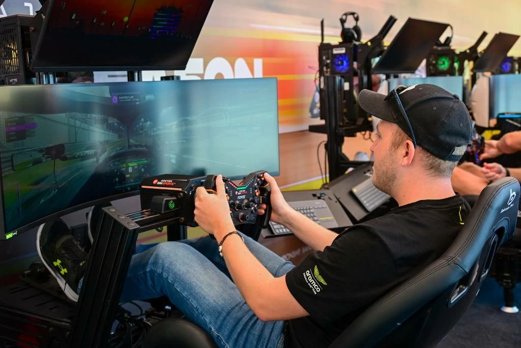 أنتونيللي يضمن استمرار مرسيدس في الصدارة في اليوم الثاني من تجارب البحرين الثانية