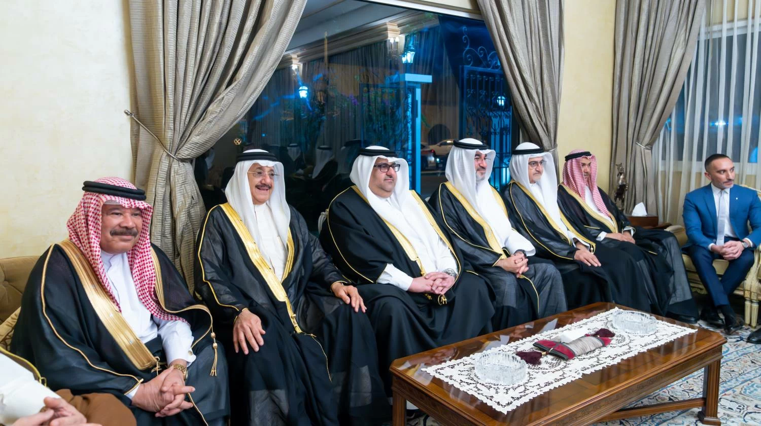 نائب الملك ولي العهد يزور مجالس عائلة العصفور وفيصل جواد والمرحوم علي فخرو