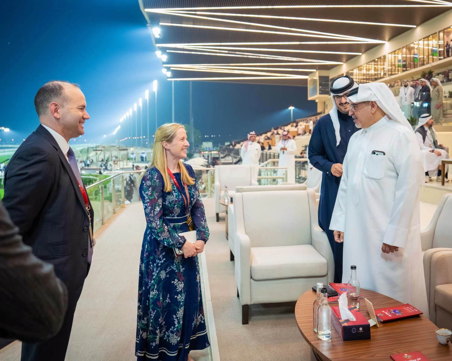 نائب الملك ولي العهد يشهد الجولة الخامسة من بطولة البحرين الدولية للخيل