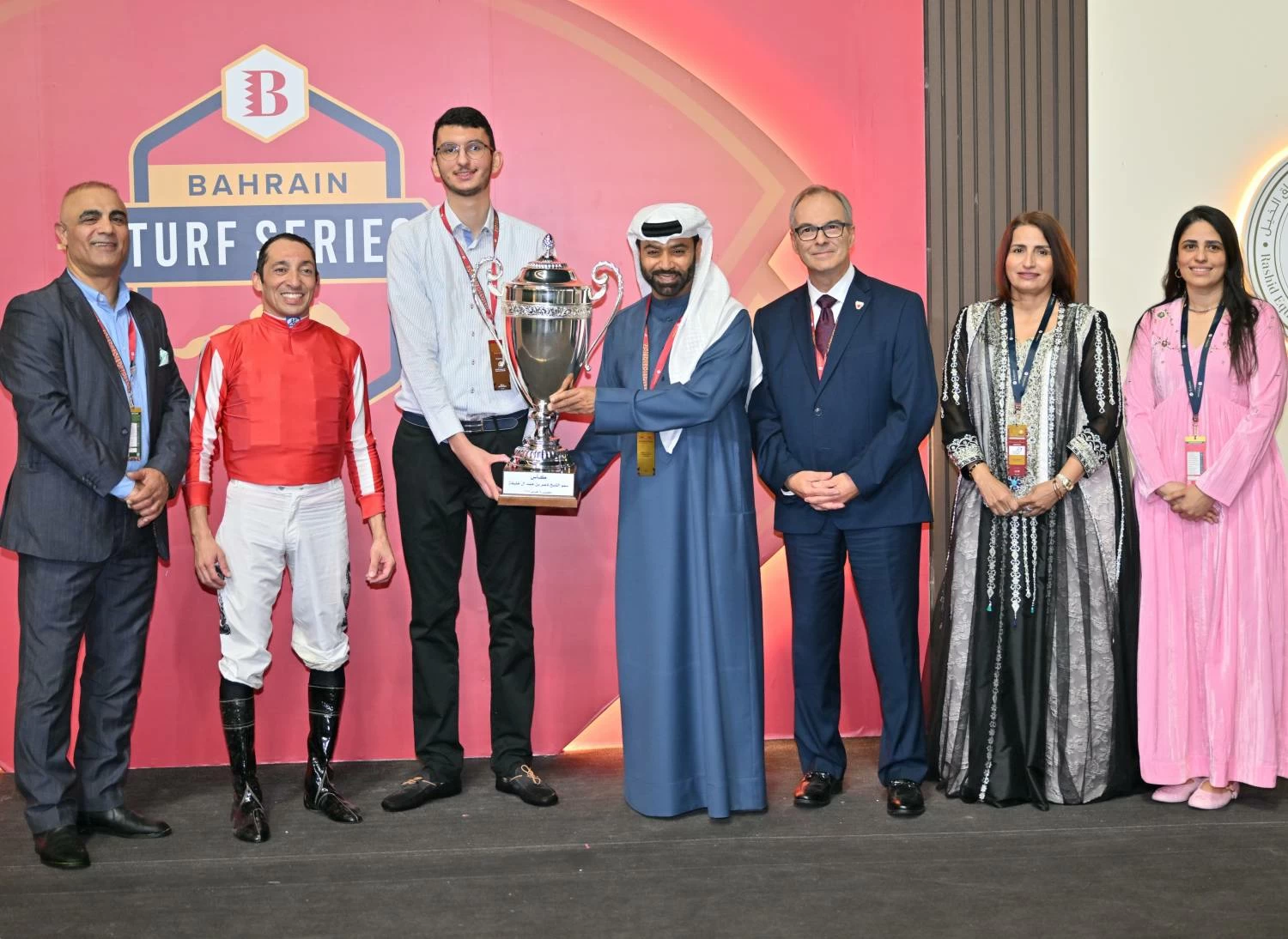 نائب الملك ولي العهد يشهد الجولة الخامسة من بطولة البحرين الدولية للخيل