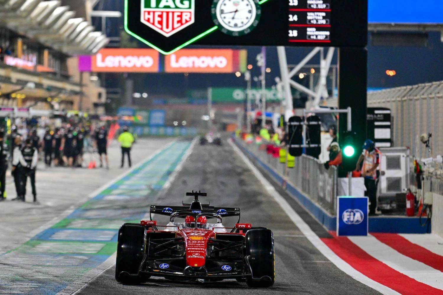 لوكلير يضع فيراري في الصدارة مع انتهاء تجارب الفورمولا وان الشتوية لموسم 2026