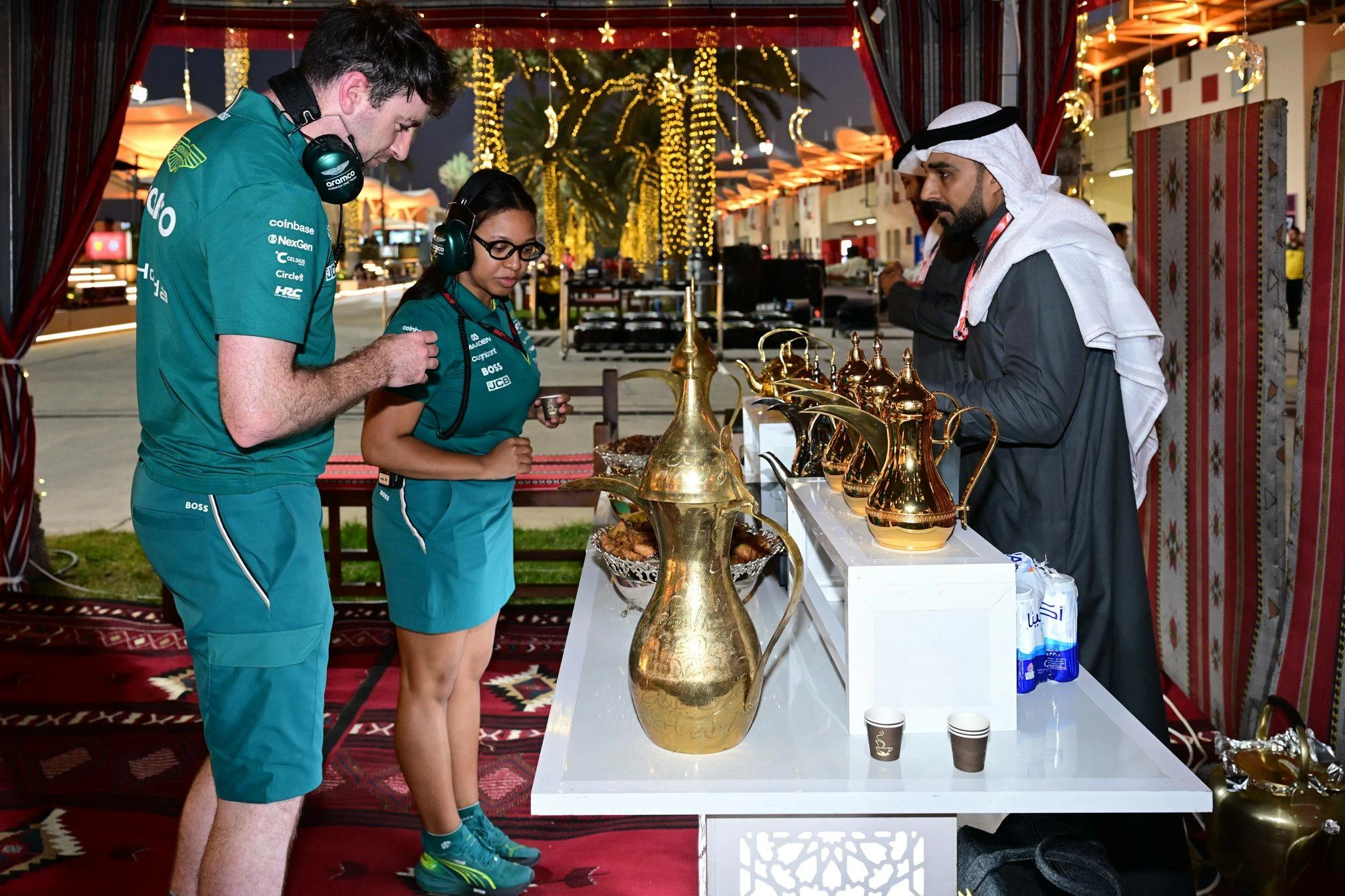 حلبة البحرين تتيح لفرق الفورمولا 1 تجربة أجواء الإفطار في رمضان&nbsp;