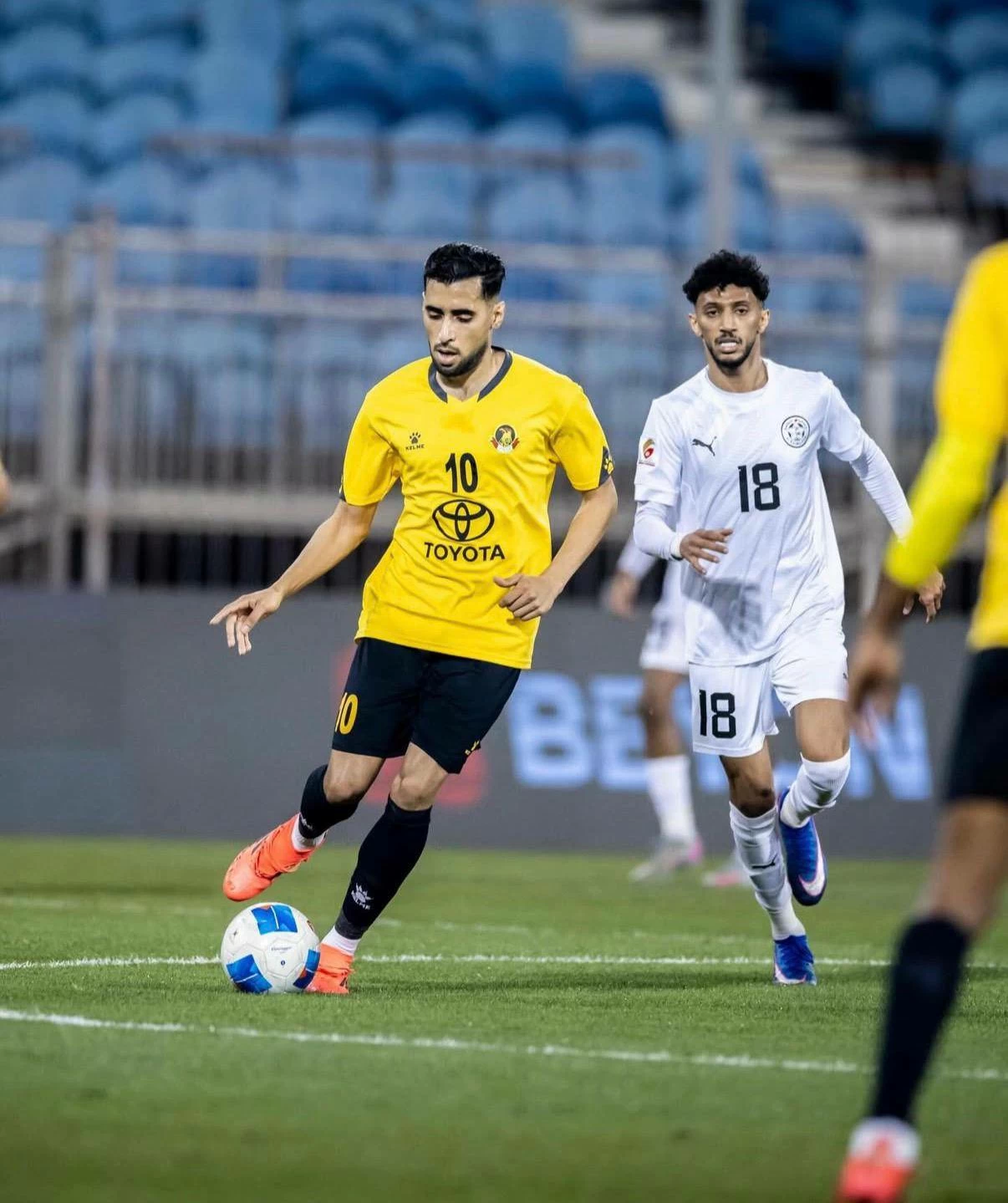 الأهلي يفوز في دربي العاصمة بدوري ناصر بن حمد الممتاز