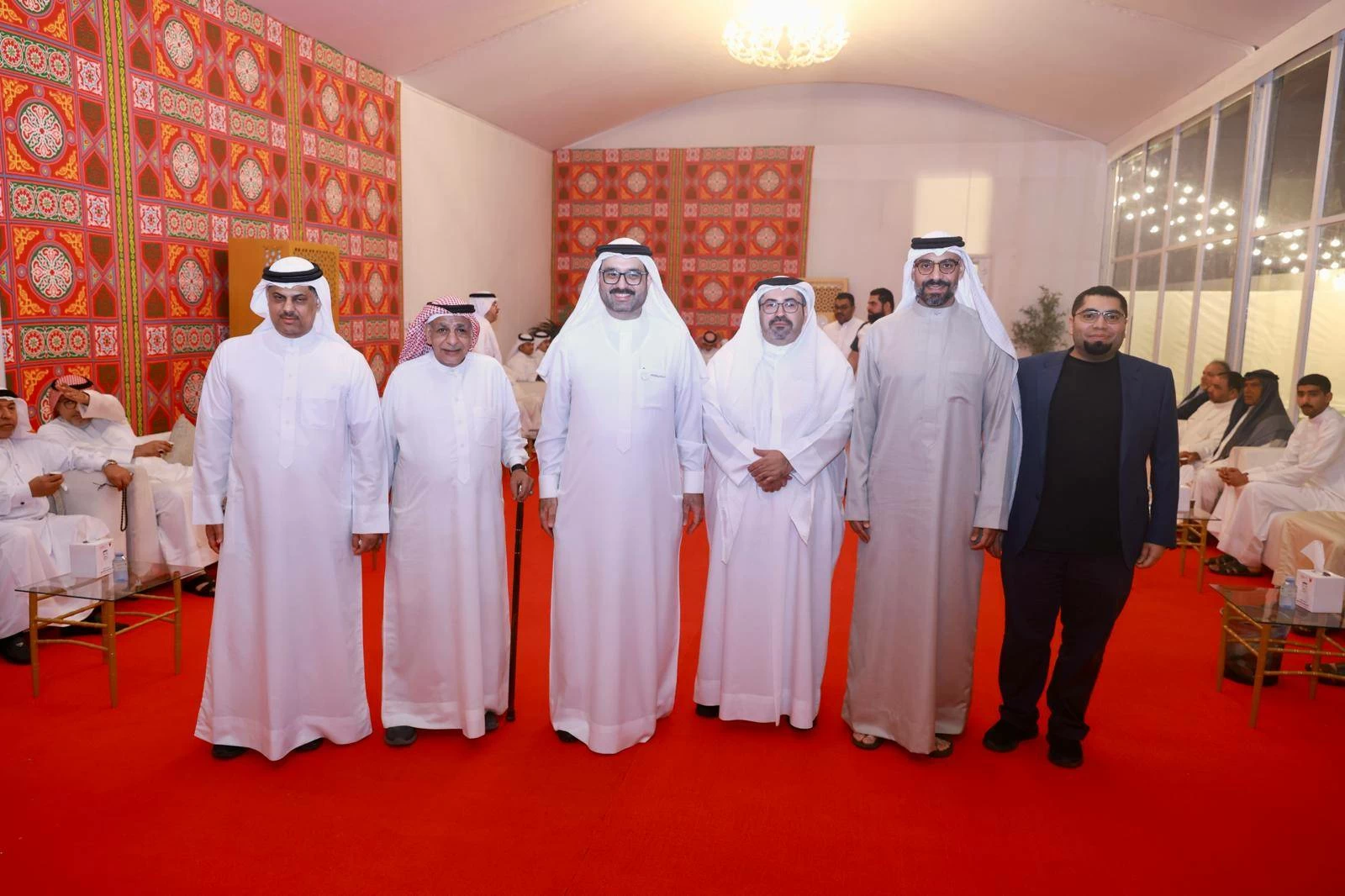 السلوم يستقبل ضيوفه في مجلسه الرمضاني بأبو عشيرة