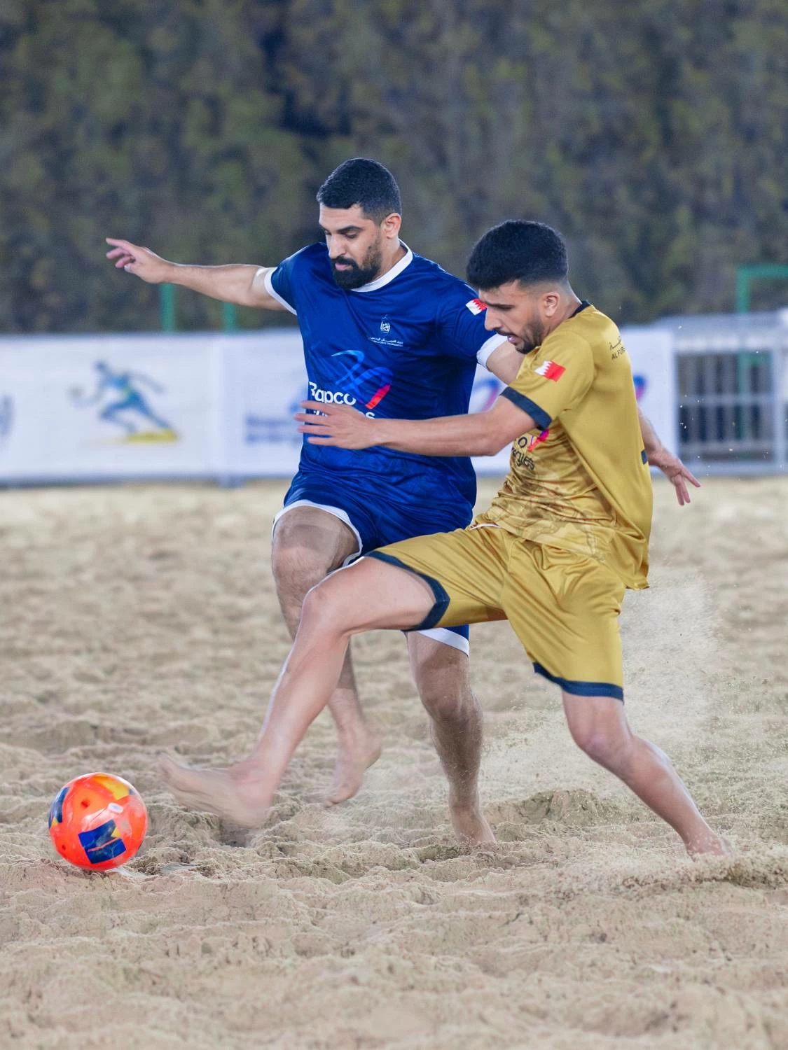 رئيس الاتحاد البحريني لكرة القدم ينوه بمكتسبات دورة الفرسان الرياضية