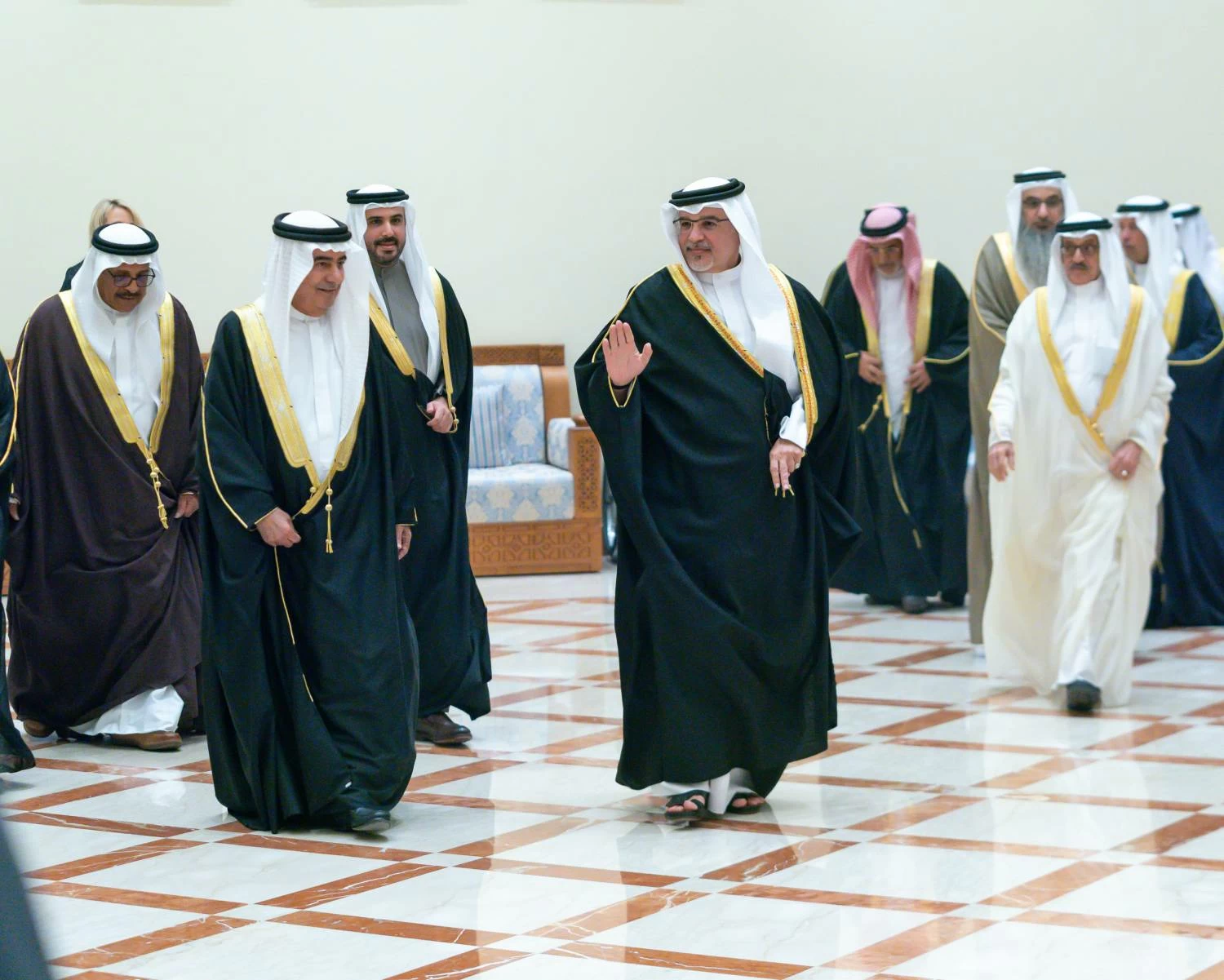 نائب جلالة الملك ولي العهد يزور عدداً من المجالس الرمضانية