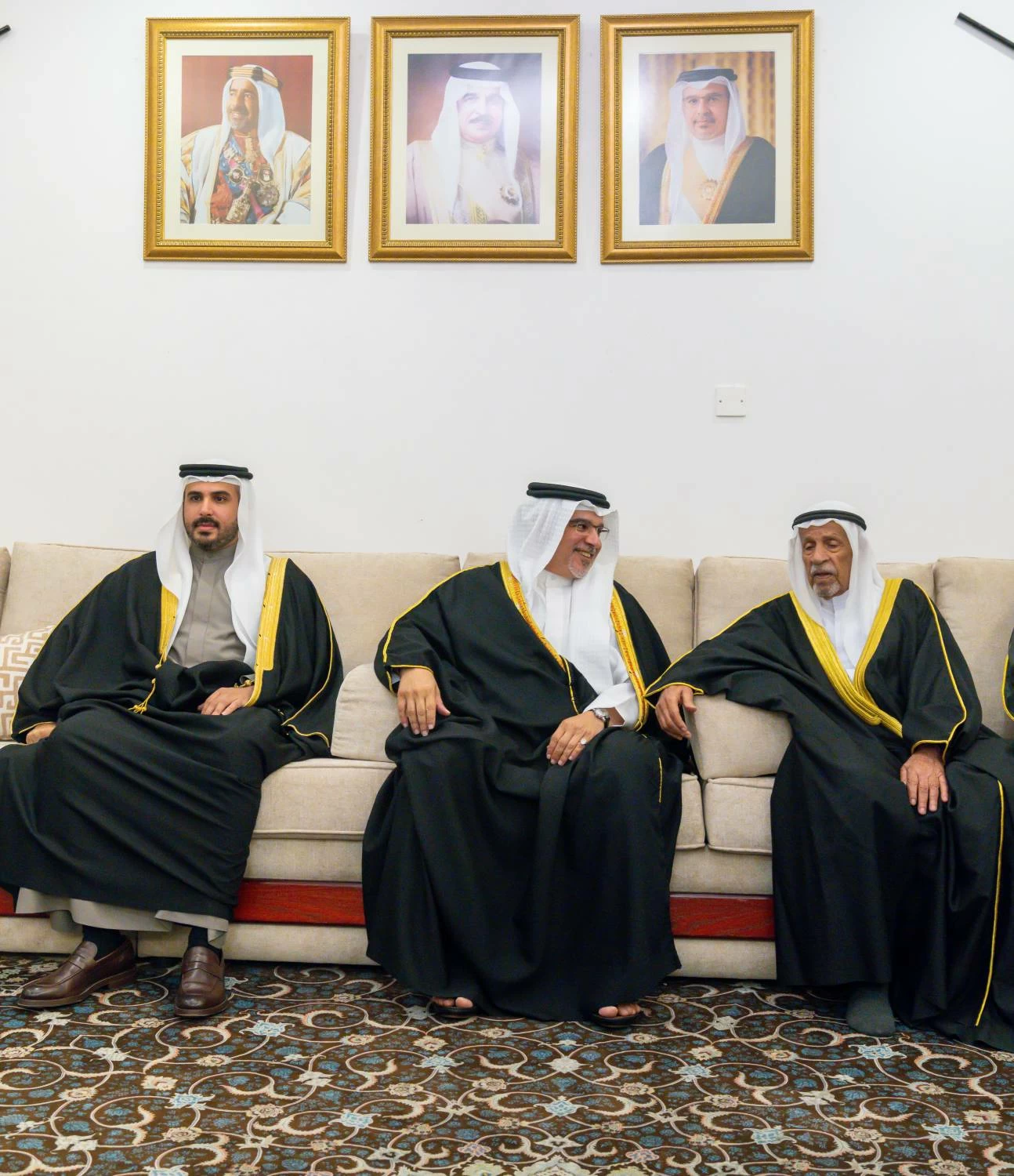 نائب جلالة الملك ولي العهد يزور عدداً من المجالس الرمضانية