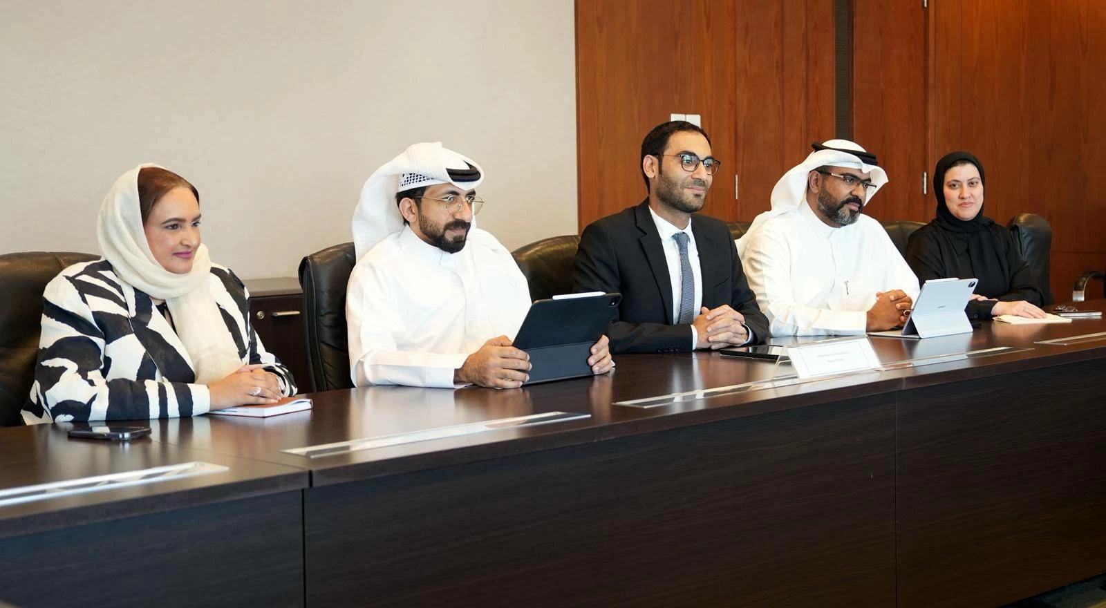 الوكيل المساعد للطرق يستقبل الرئيس التنفيذي لمركز التعاون متعدد الأطراف لتمويل التنمية