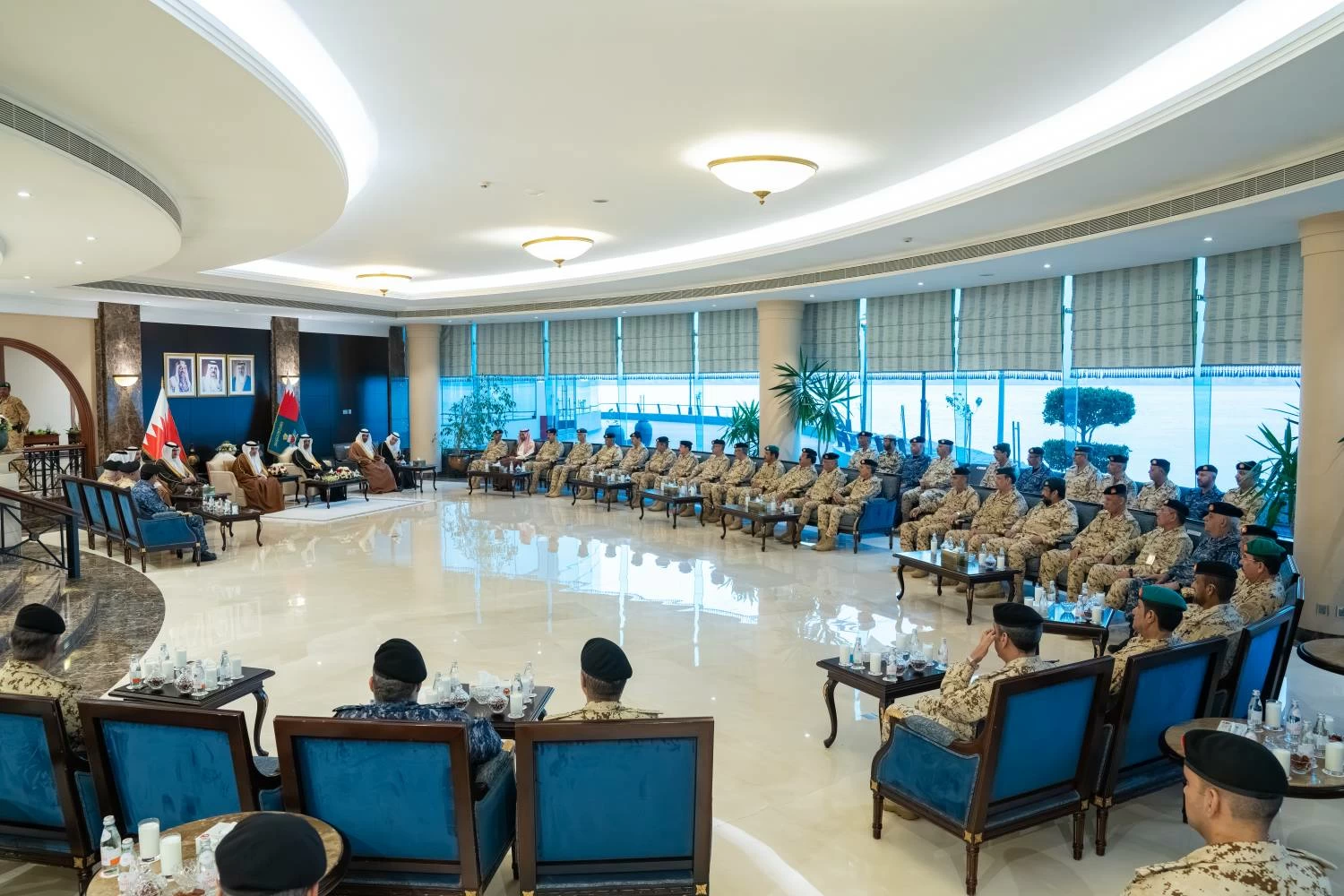 نائب الملك ولي العهد يؤكد اعتزازه بالجهود الوطنية الصادقة التي يبذلها منتسبو قوة دفاع