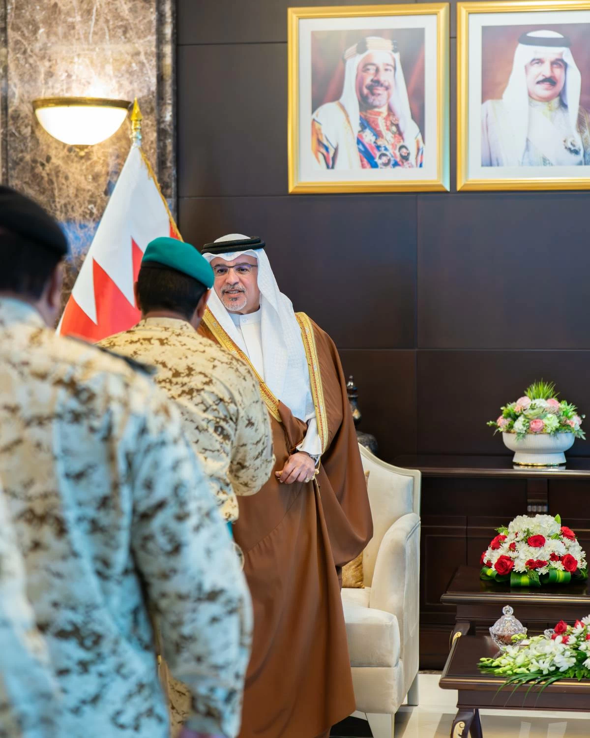 نائب الملك ولي العهد يؤكد اعتزازه بالجهود الوطنية الصادقة التي يبذلها منتسبو قوة دفاع