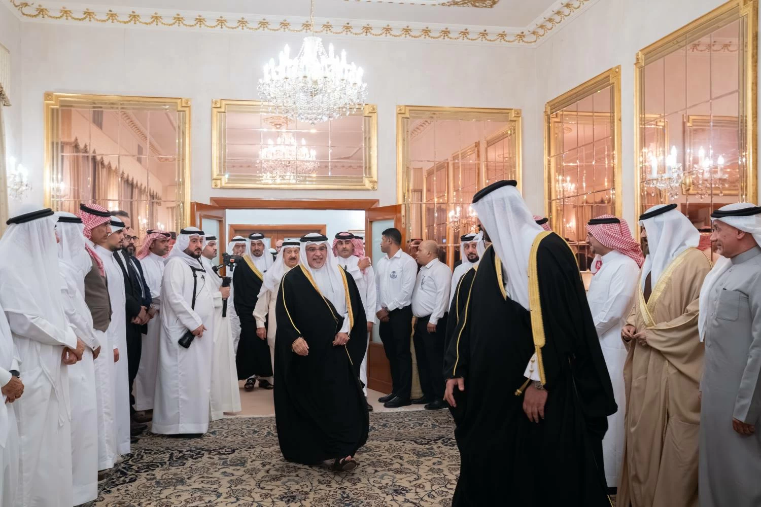 نائب الملك ولي العهد: الاقتصاد الوطني نما بأكثر من 5 أضعاف حجمه والمساعي دائمة لتحقيق الخير والأمل