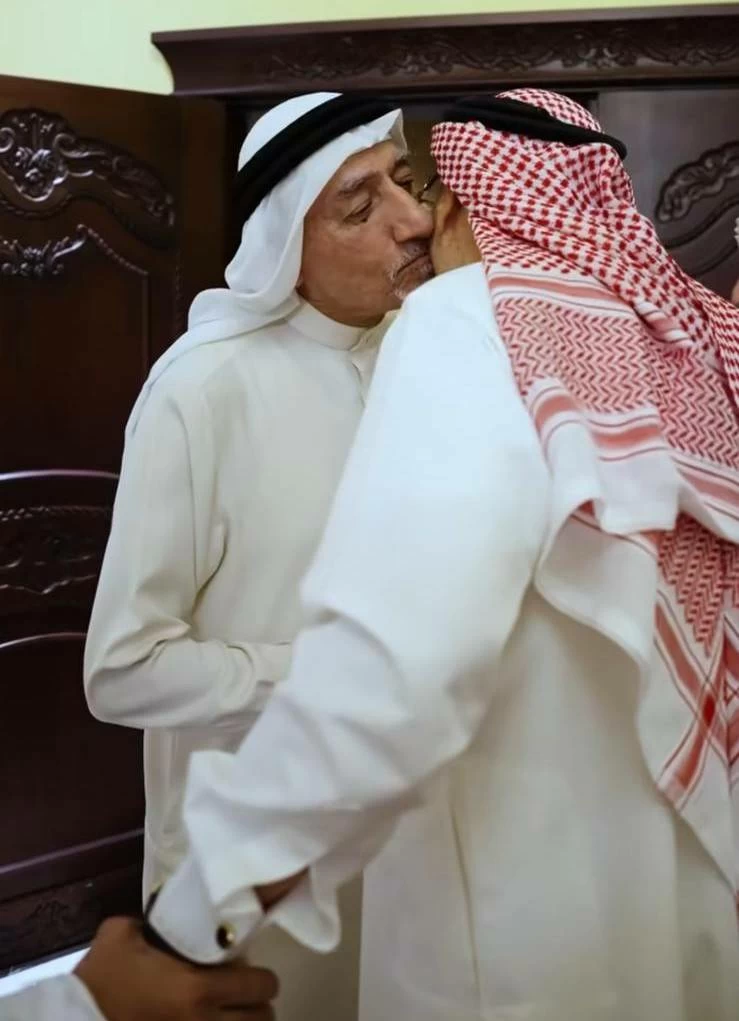 &laquo;الوطن&raquo; تزور مجلس نواف آل خليفة: عادة بحرينية حميدة سنحافظ عليها