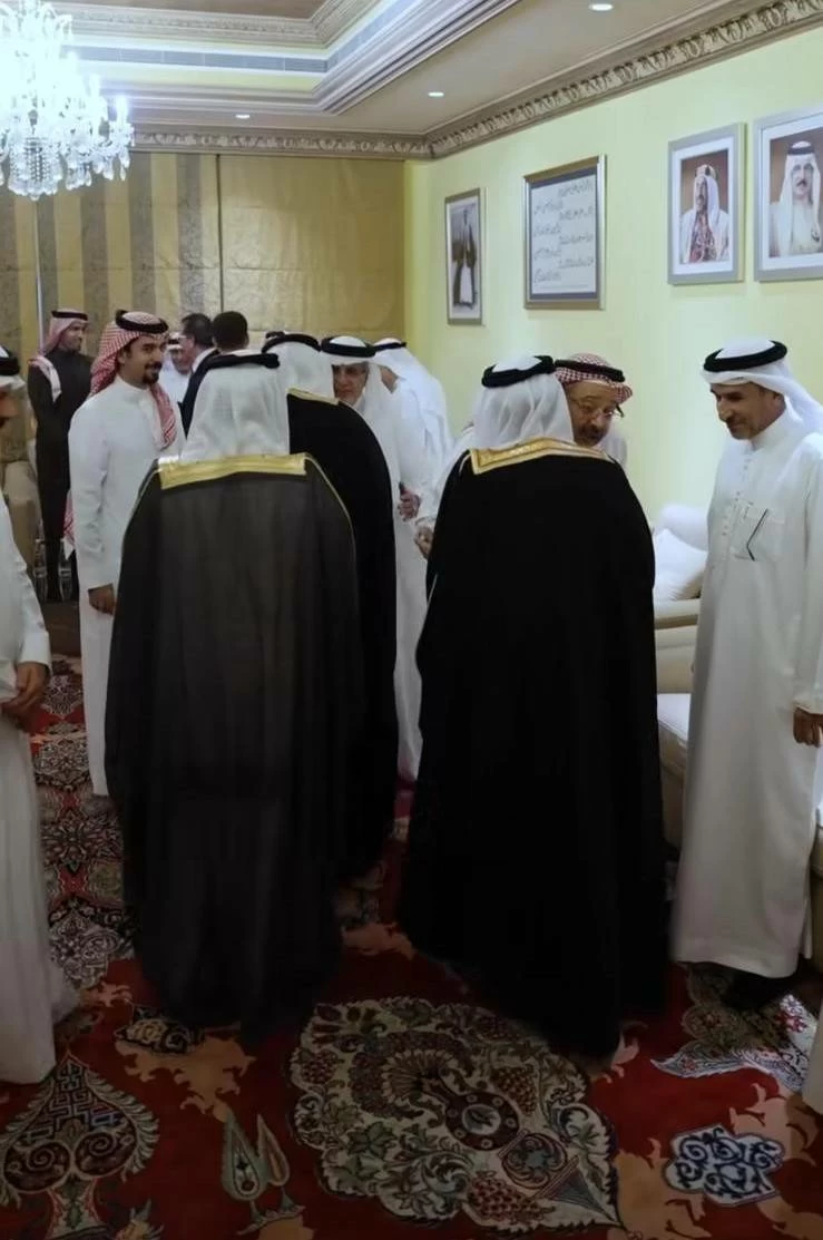 &laquo;الوطن&raquo; تزور مجلس نواف آل خليفة: عادة بحرينية حميدة سنحافظ عليها