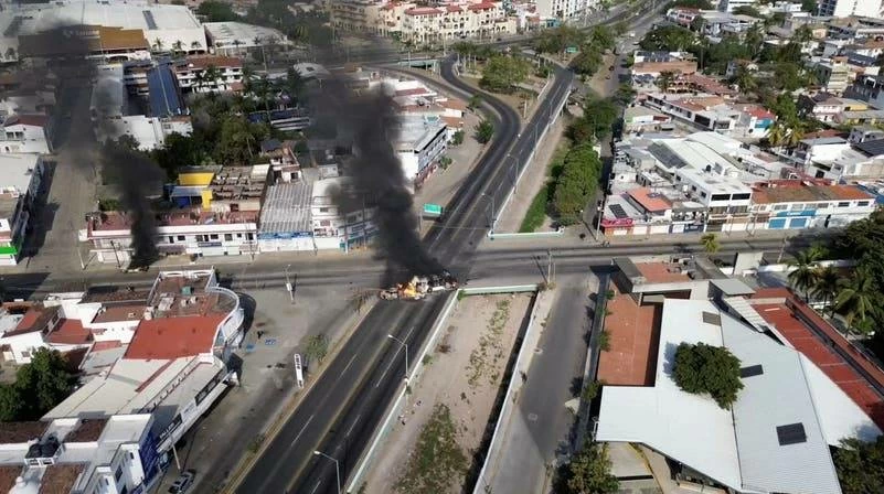 ولايات المكسيك تشتعل.. أنصار إل مينشو يلوحون بإراقة الدماء