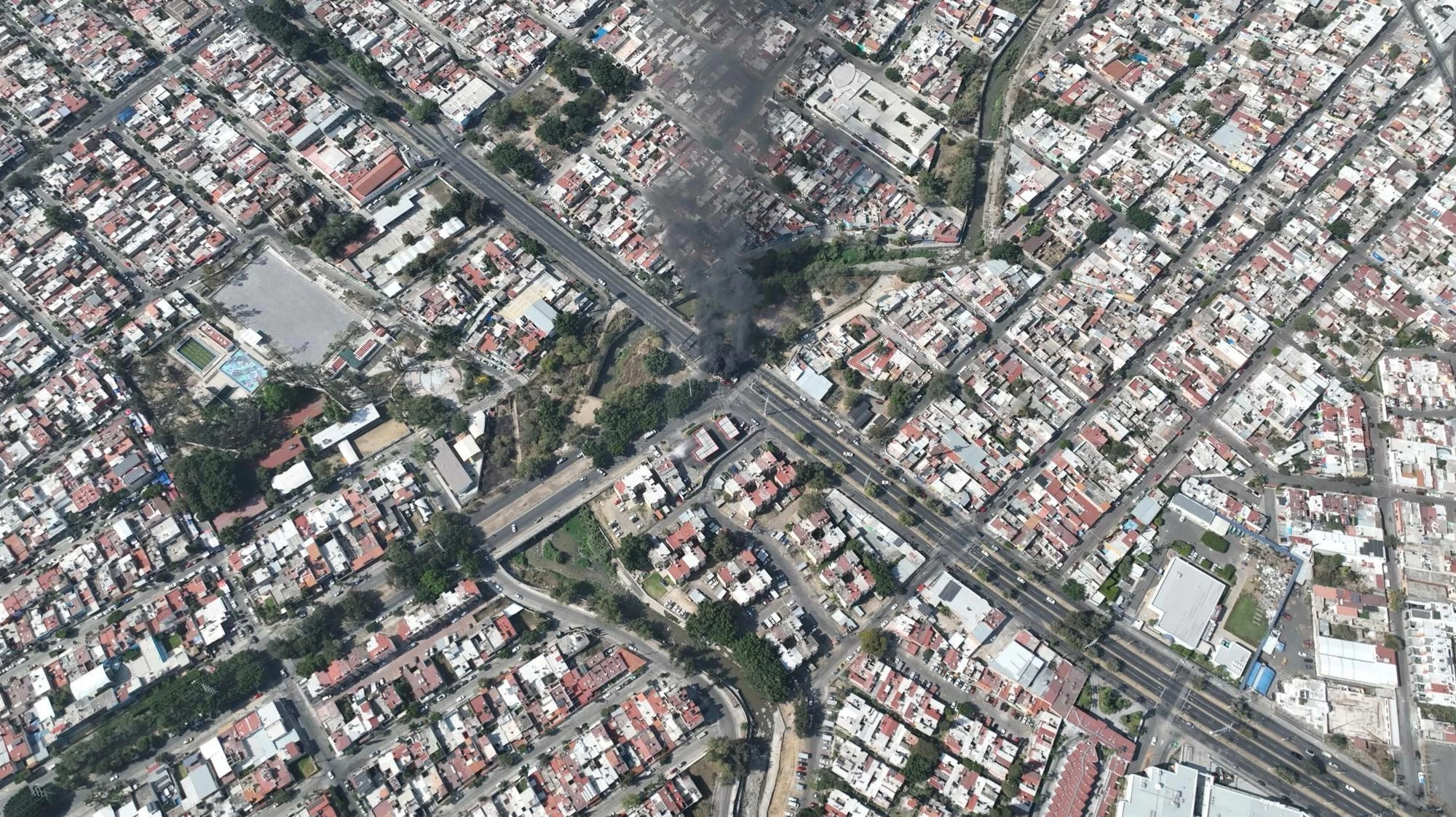 هجمات انتقامية في المكسيك بعد مقتل زعيم عصابة مخدرات (صور)