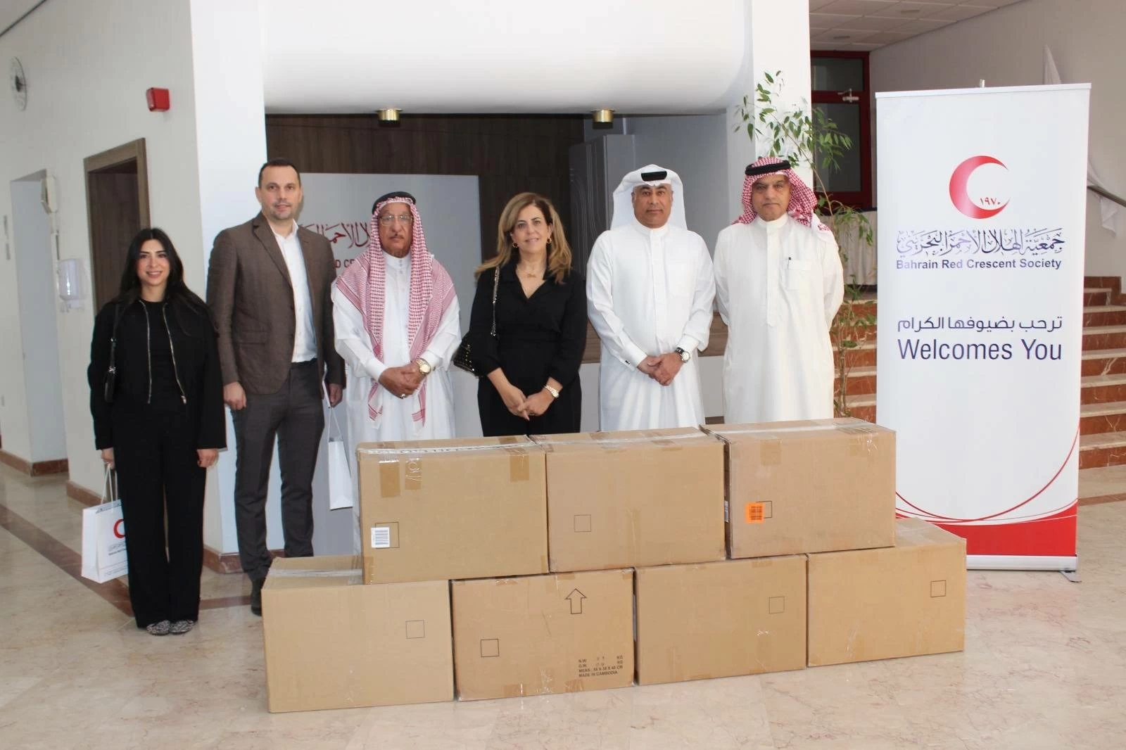 &laquo;الهلال الأحمر&raquo; تتسلم تبرعاً عينيًا من مجموعة الحواج
