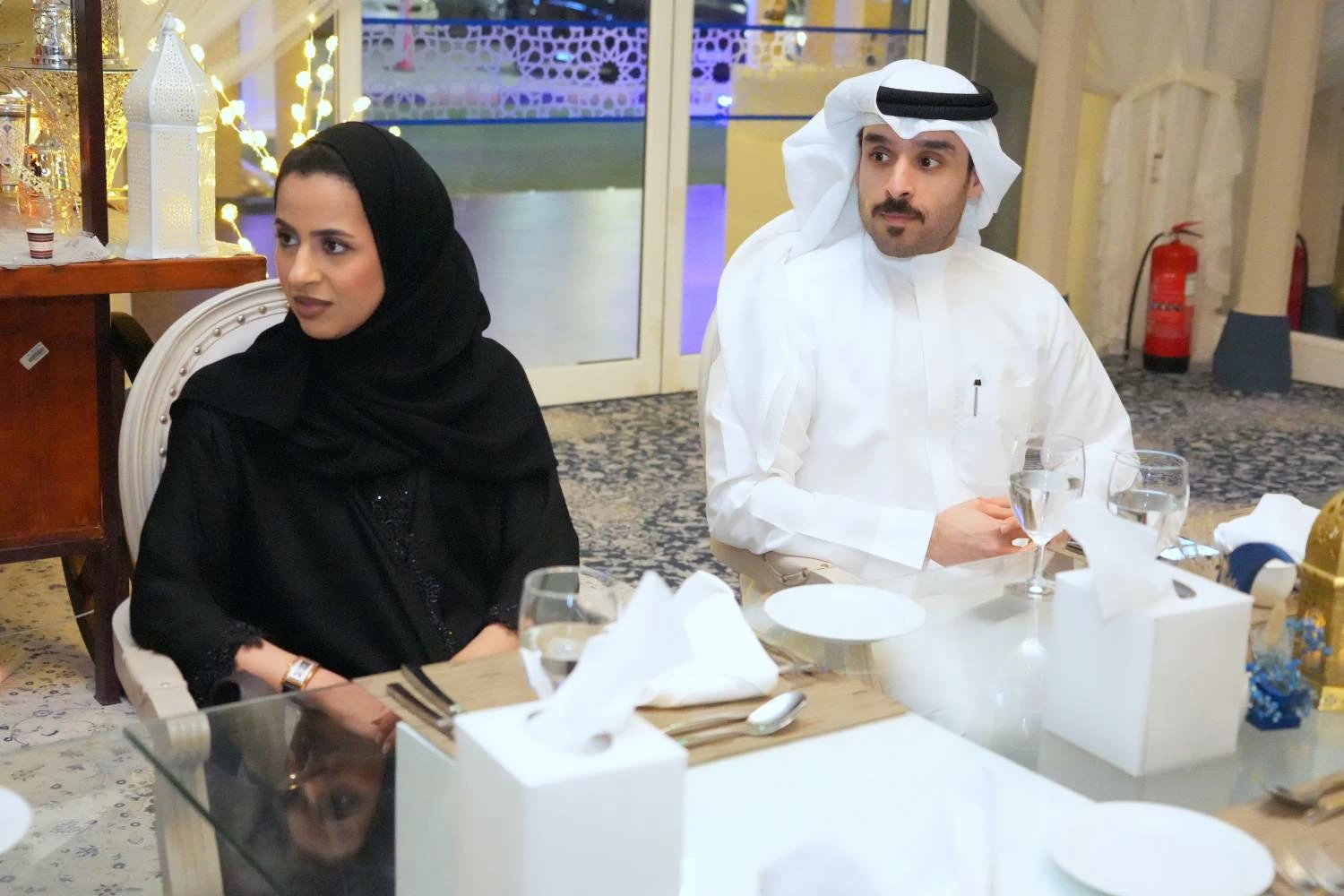 &laquo;يوسف بن أحمد كانو&raquo; تقيم غبقتها الإعلامية في خيمة فندق الخليج الرمضانية