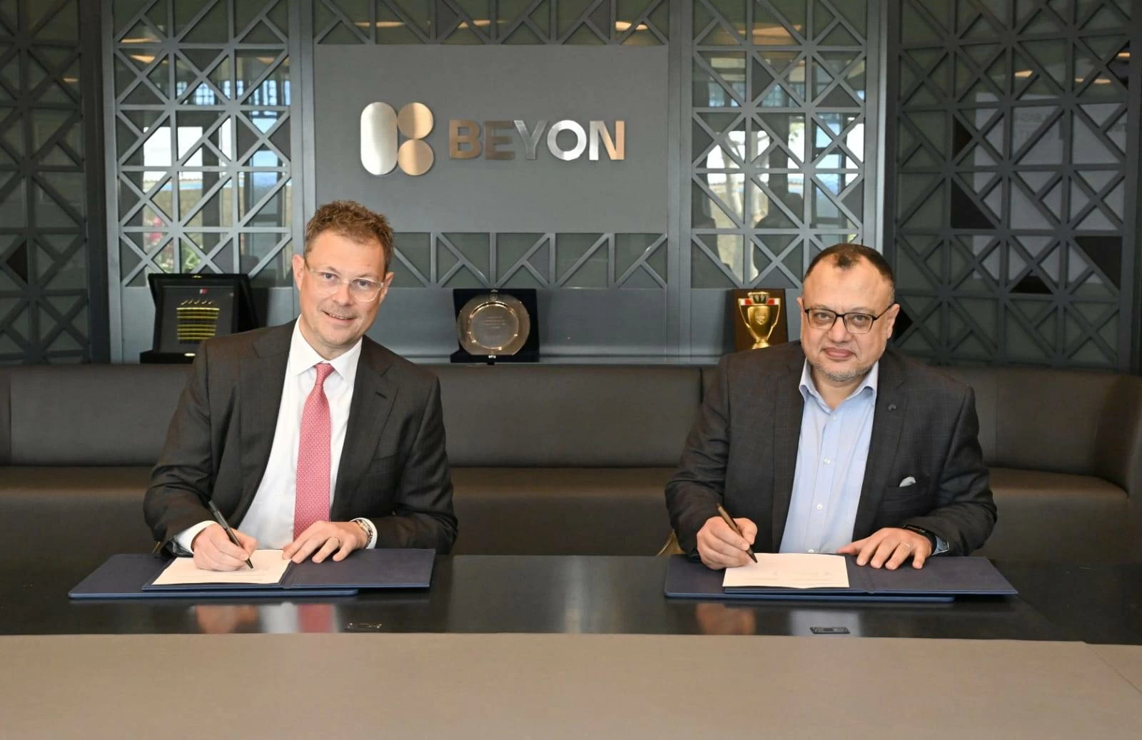 Beyon Connect توقّع اتفاقية شراكة مع مباشر كابيتال