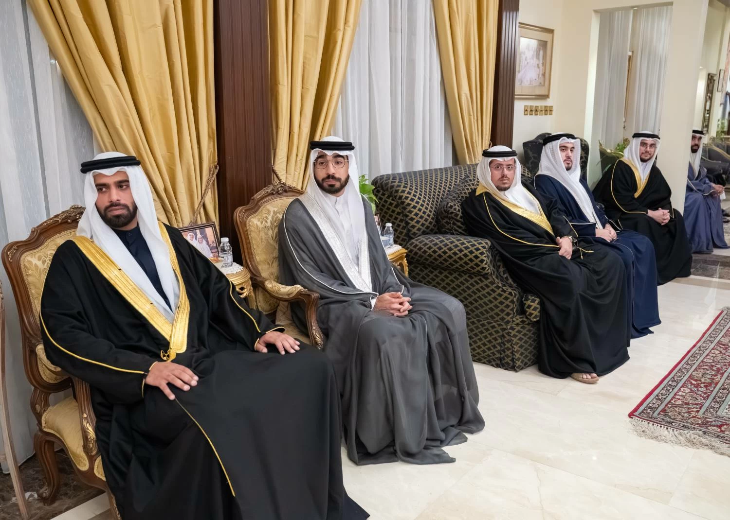 ولي العهد رئيس الوزراء يزور عدد من المجالس الرمضانية