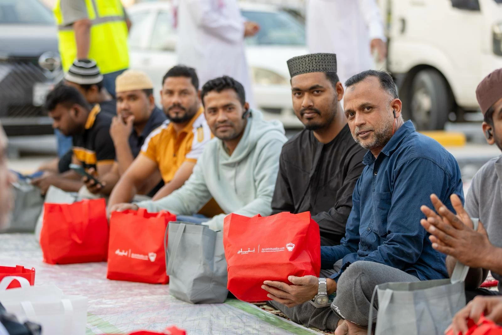 المؤسسة الملكية تقيم مائدة الإفطار الجماعي في جامع سبيكة الأنصاري