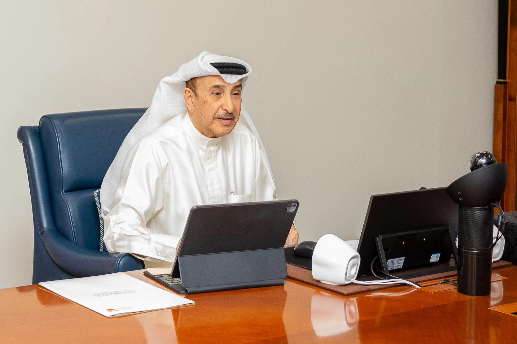 &nbsp;نائب رئيس مجلس الوزراء يترأس اجتماع اللجنة الوزارية للمشاريع التنموية والبنية التحتية