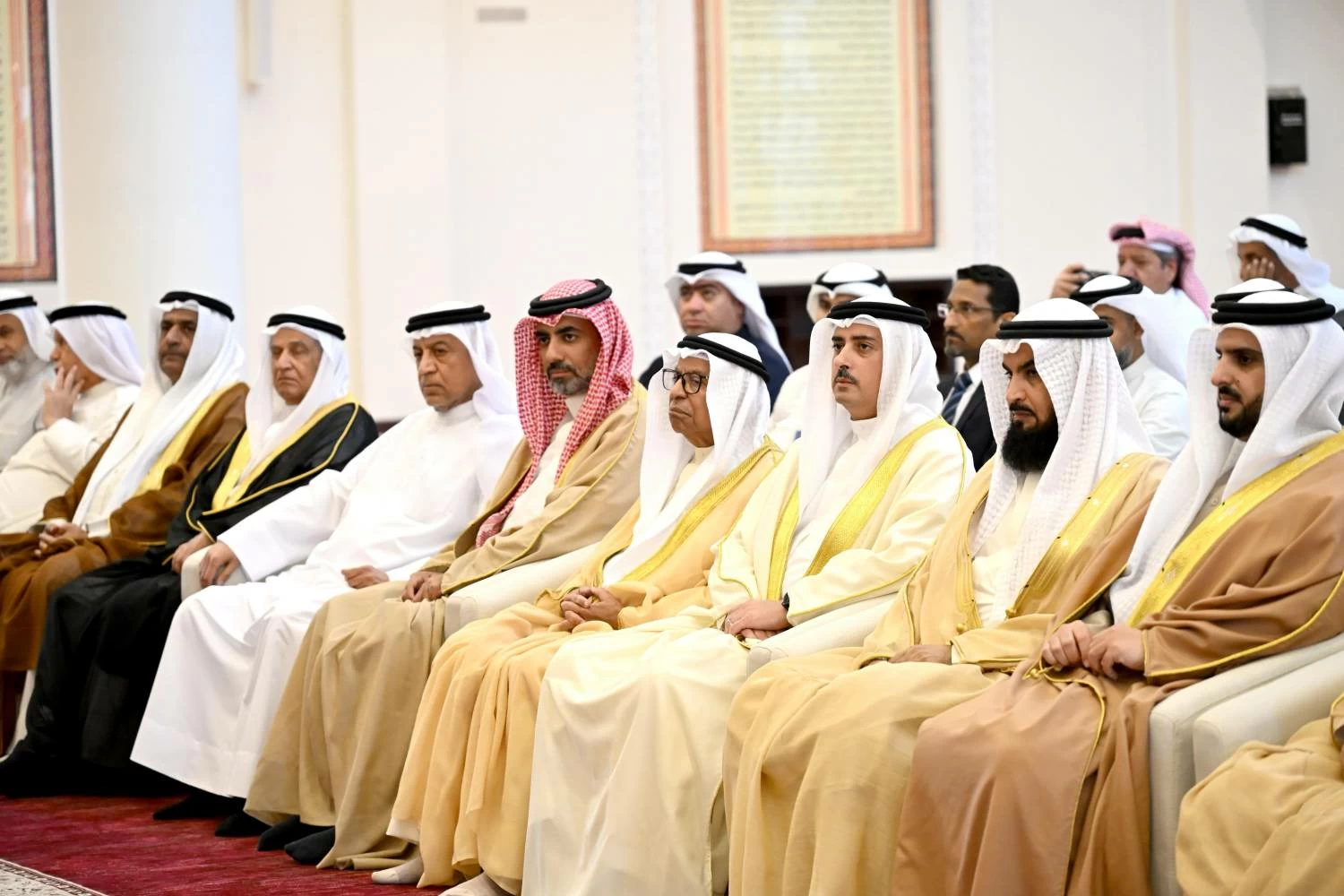 وزير العدل يفتتح جامع مدينة عيسى الجنوبي بعد انتهاء الصيانة