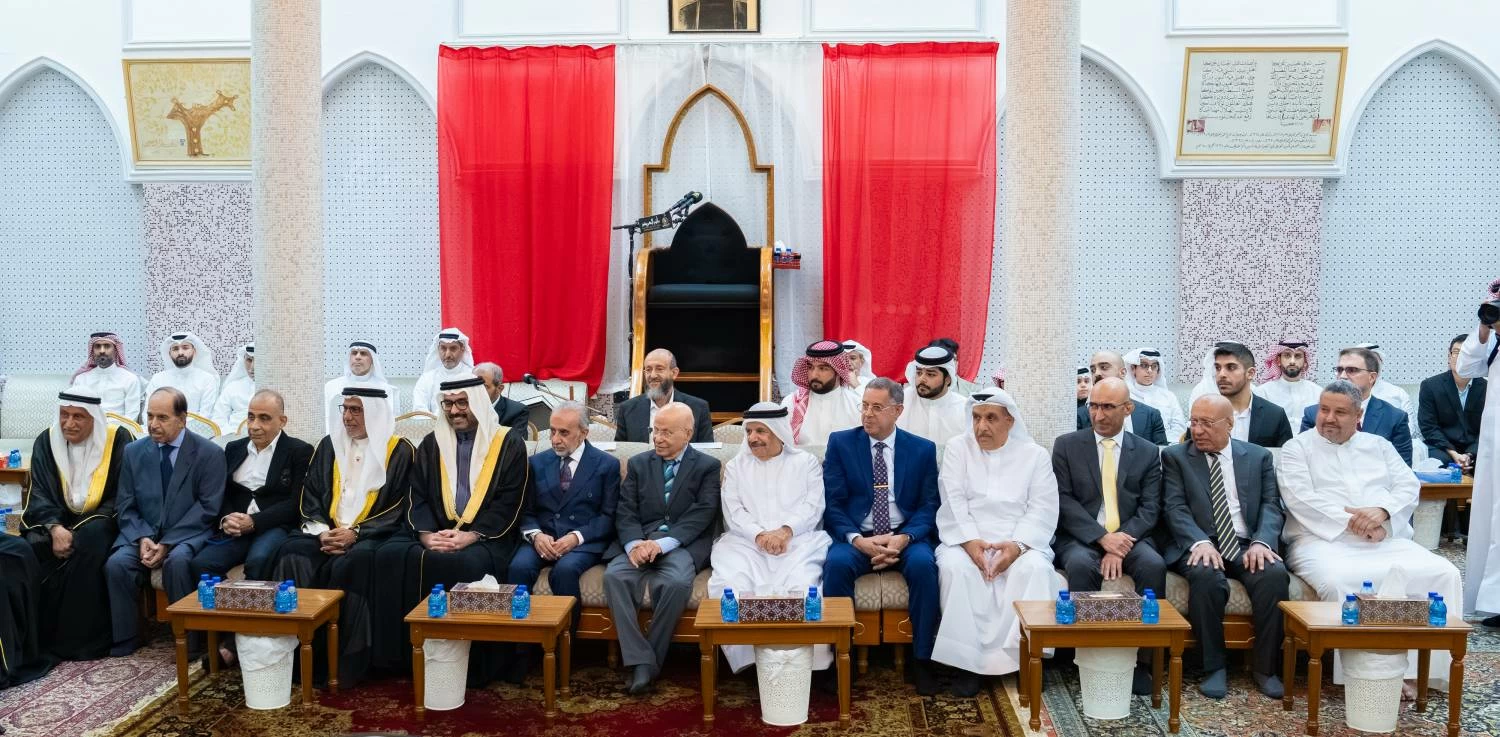 ولي العهد رئيس الوزراء يزور عدداً من المجالس الرمضانية