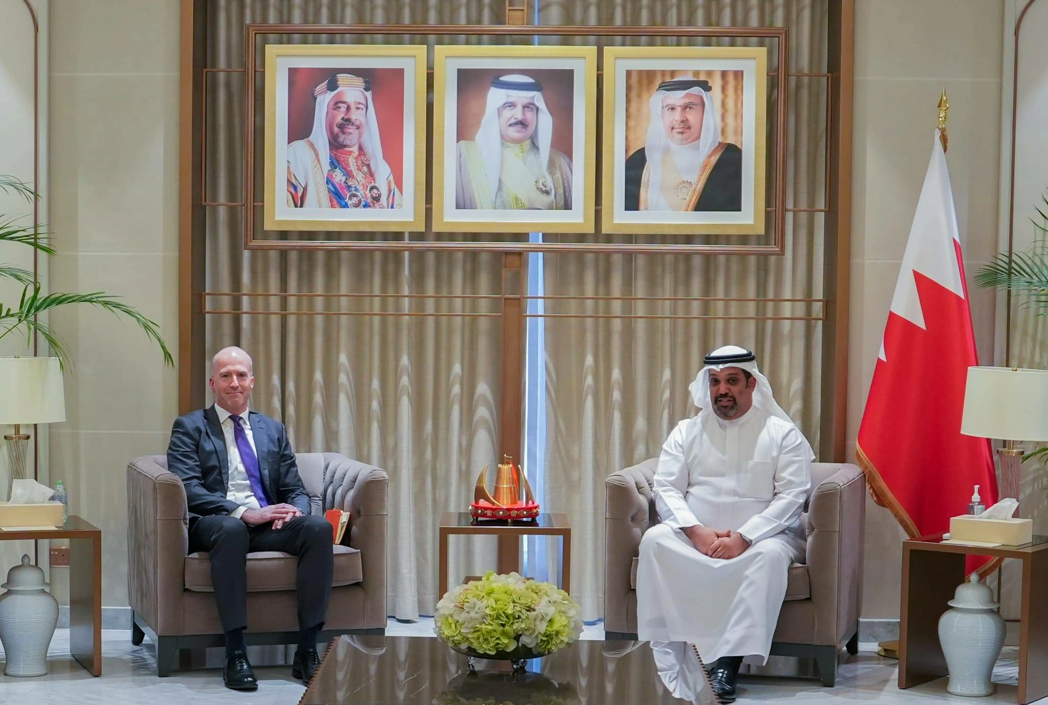 وزير المالية يستقبل الرئيس التنفيذي الإقليمي لشركة &laquo;إي بي إم تيرمينالز&raquo; في منطقة آسيا والشرق الأوسط