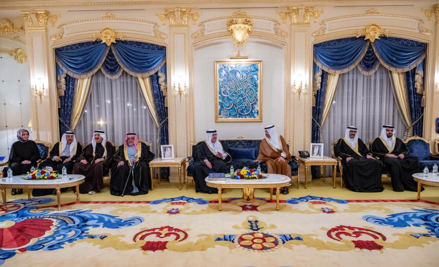 علي بن خليفة يستقبل أفراداً من العائلة المالكة الكريمة ورؤساء بعثات دبلوماسية ومواطنين