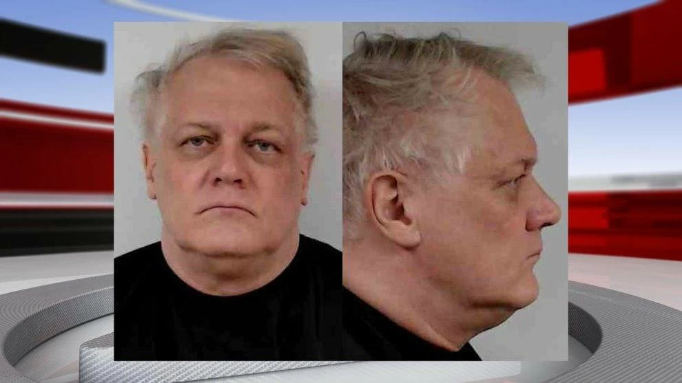 الولايات المتحدة تعتقل طياراً سابقاً في قواتها الجوية لتدريبه طيارين صينيين