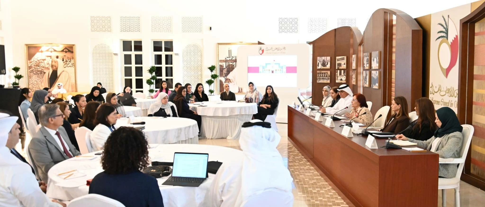 الأمانة العامة للمجلس الاعلى للمرأة بالتوافق مع مؤسسات القطاع الخاص اعتماد مهام واختصاصات لجان تكافؤ الفرص