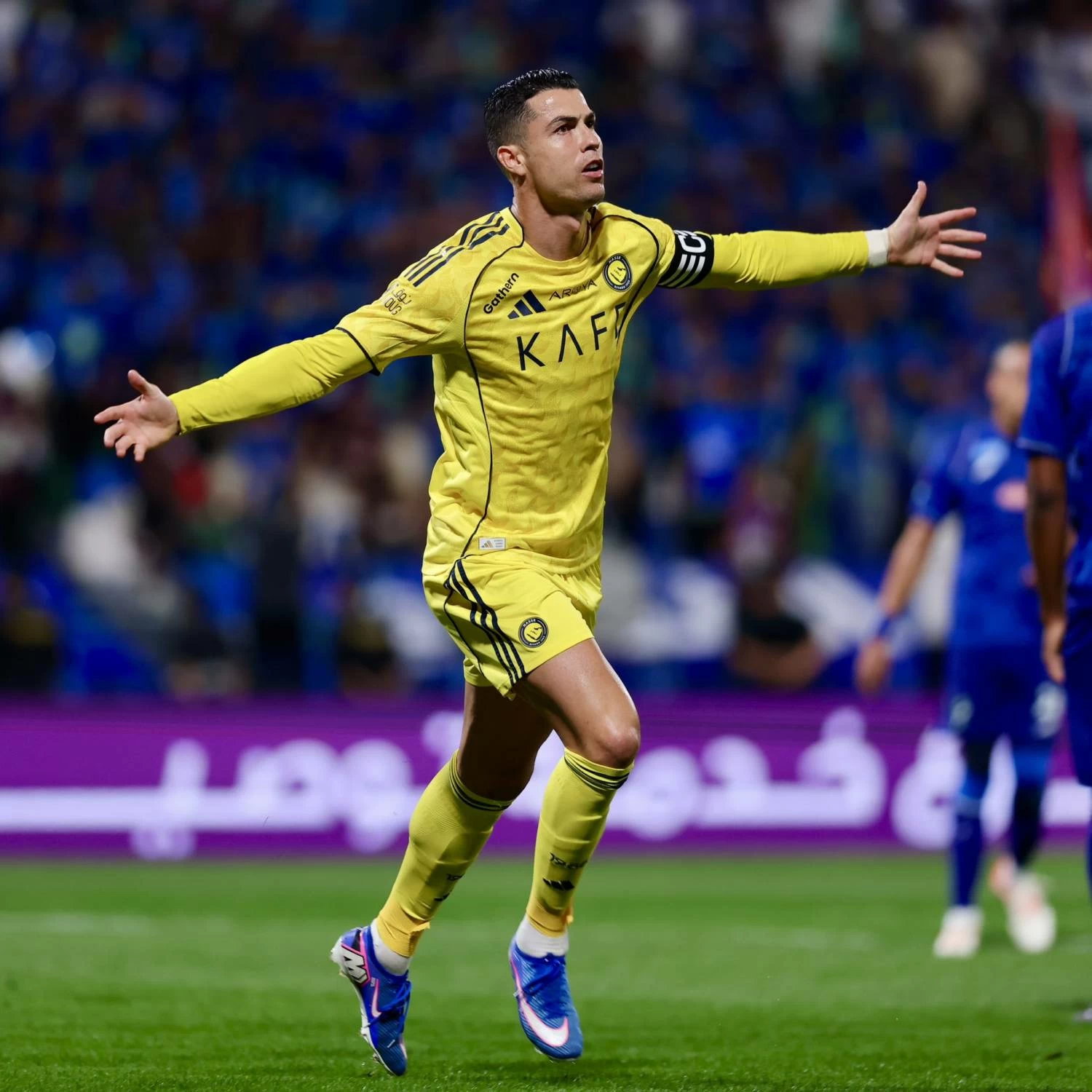 كريستيانو رونالدو يشتري 25% من أسهم ألميريا الإسباني