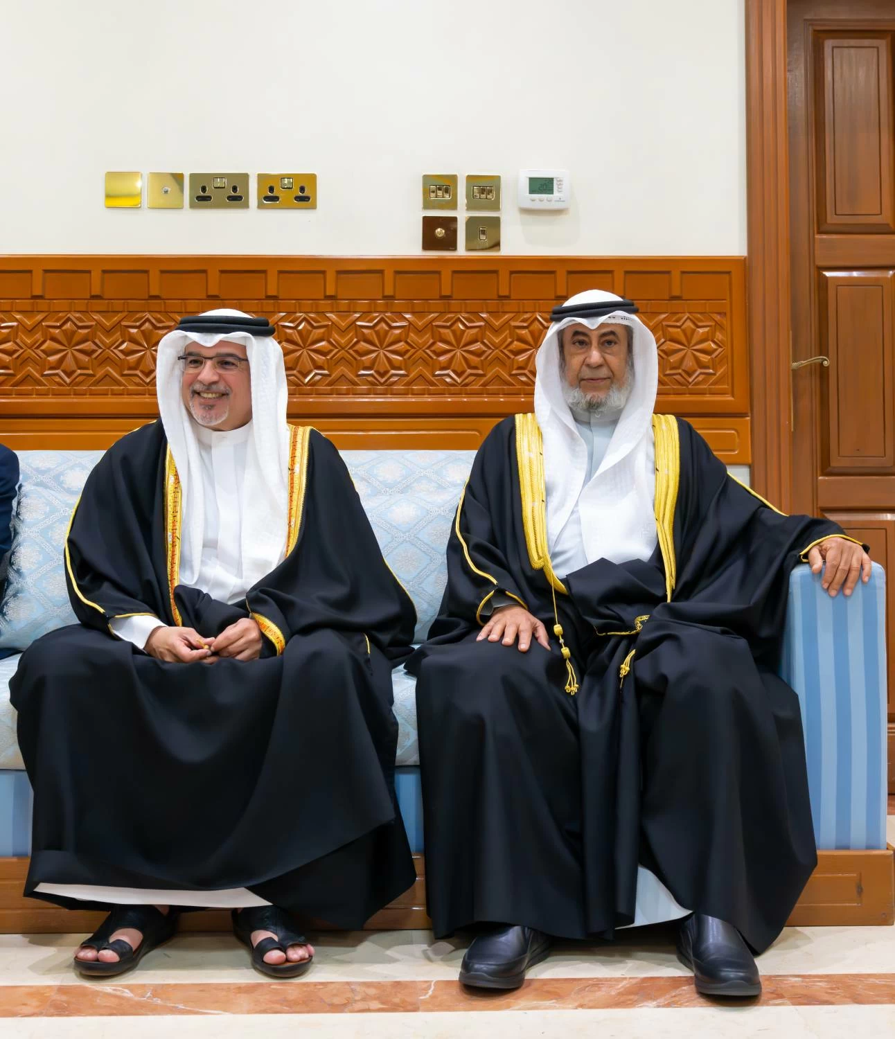 ولي العهد رئيس الوزراء يزور عدد من المجالس الرمضانية