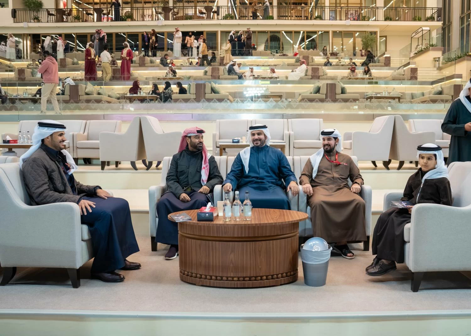 عيسى بن سلمان يشهد السباق الـ21 للخيل ضمن موسم السباقات 2025/2026