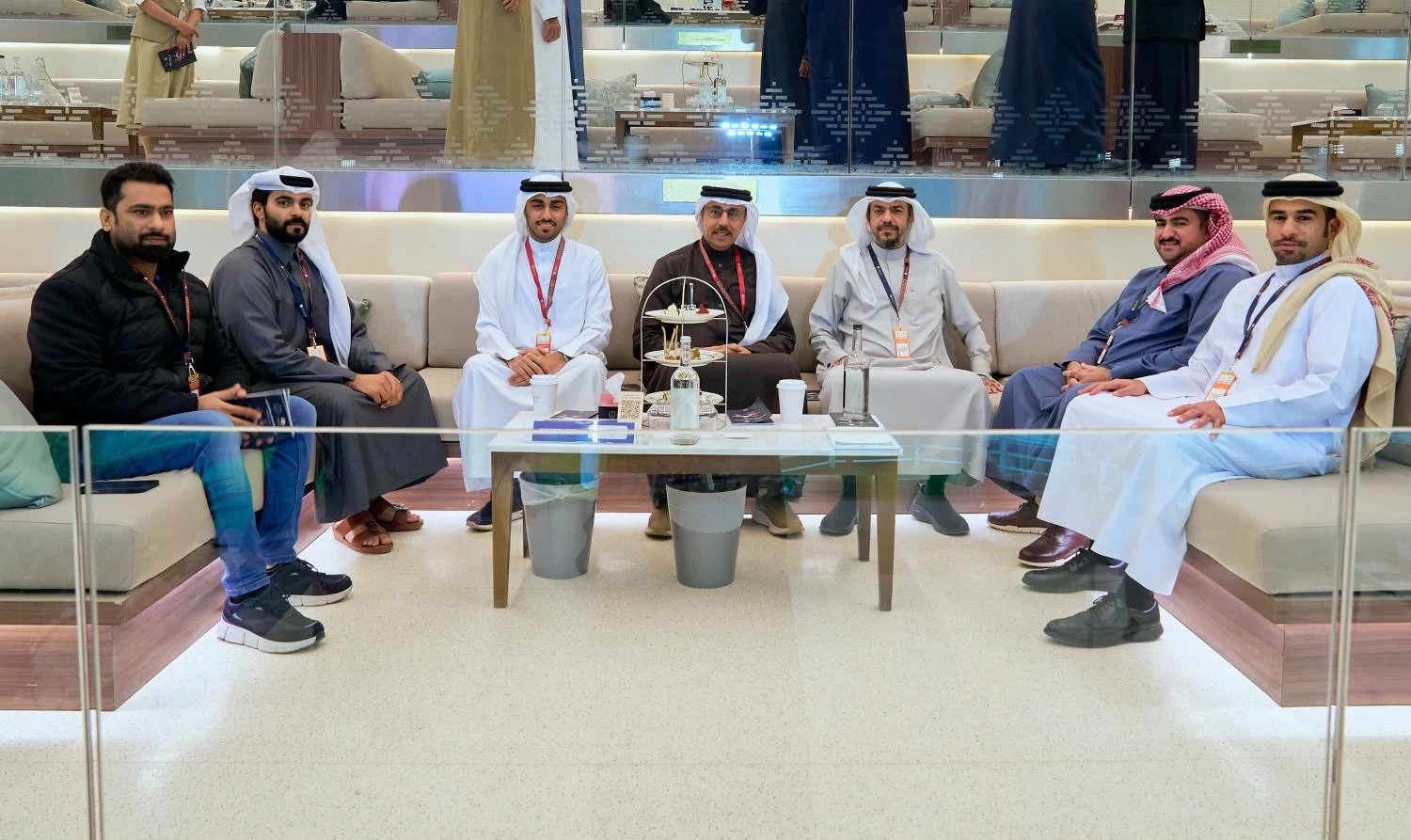 عيسى بن سلمان يشهد السباق الـ21 للخيل ضمن موسم السباقات 2025/2026