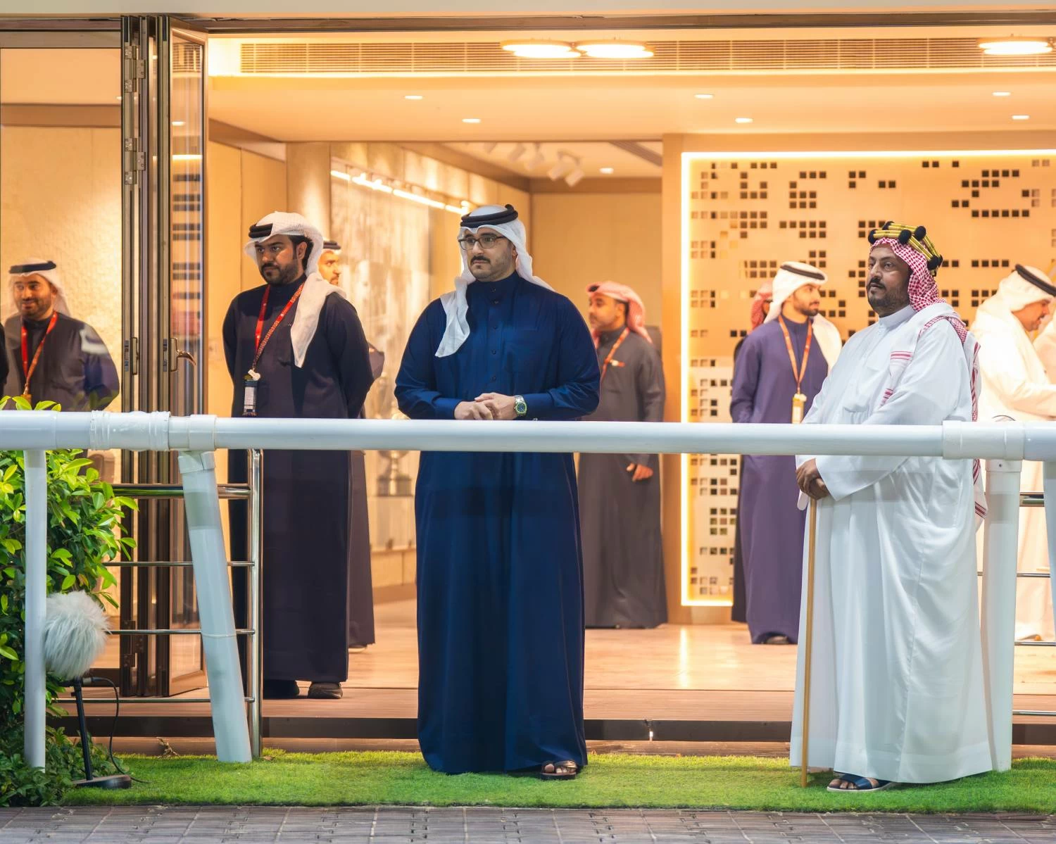 عيسى بن سلمان يشهد السباق الـ21 للخيل ضمن موسم السباقات 2025/2026