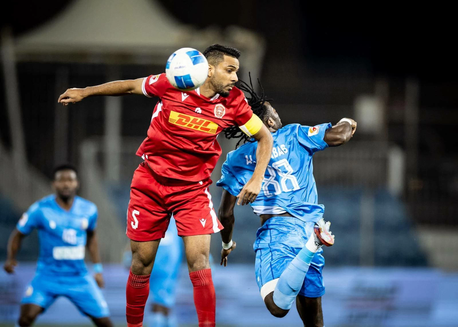 المحرق يتجاوز حرج الشوط الأول ويهزم الشباب بثلاثية نظيفة