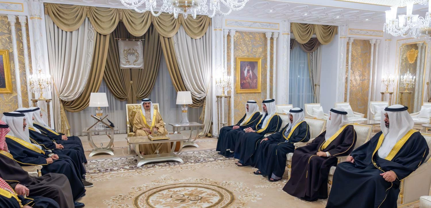 الملك يستقبل عددا من كبار أفراد العائلة المالكة بمناسبة شهر رمضان