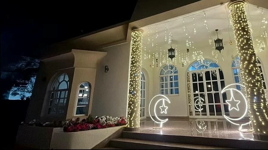 الدعيس: زينة رمضان مباحة في أصلها.. والإسراف يفقده روحه