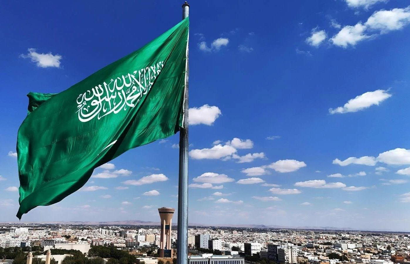 السعودية: ندين الاعتداء الإيراني الغاشم على الكويت والإمارات والبحرين وقطر والأردن